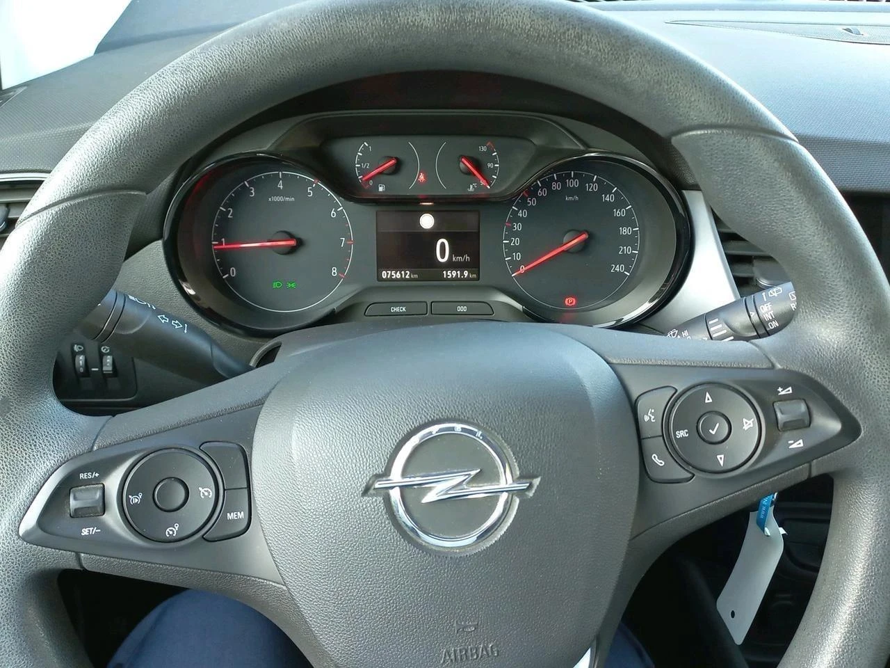 Opel-Crossland X-image-9