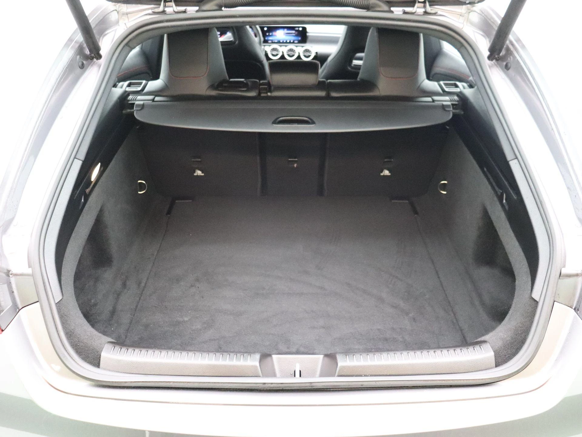 Mercedes-Benz CLA 180 AMG Line SHOOTING BRAKE