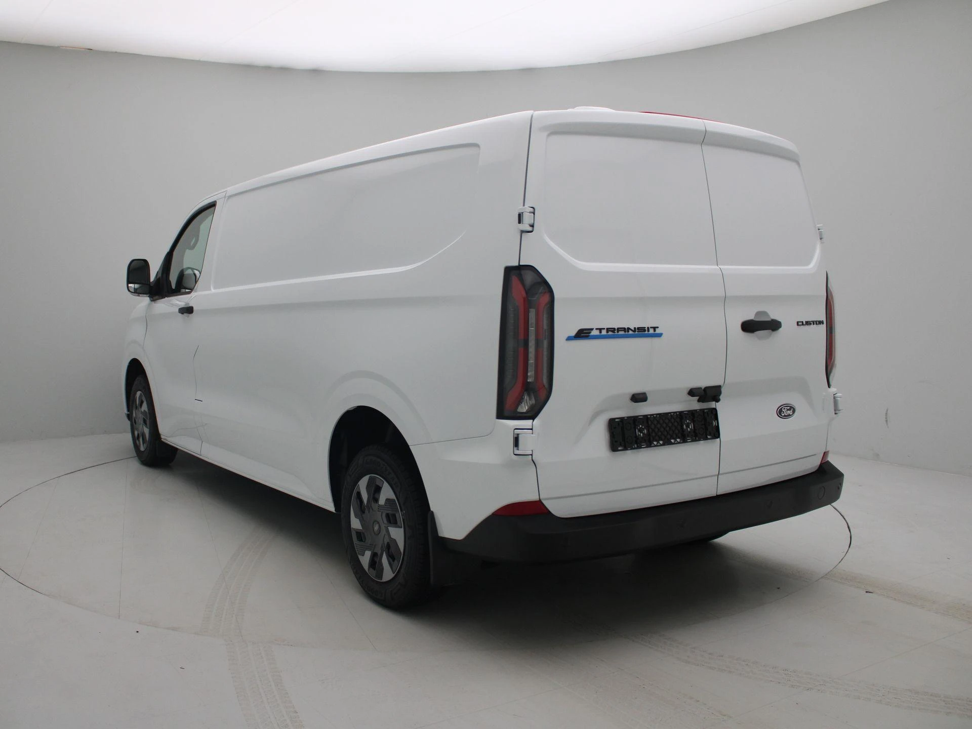 Ford-E-Transit-image-1
