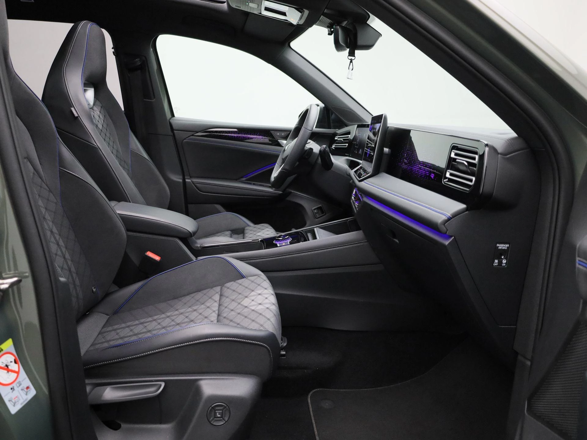 Volkswagen-Tiguan-image-49