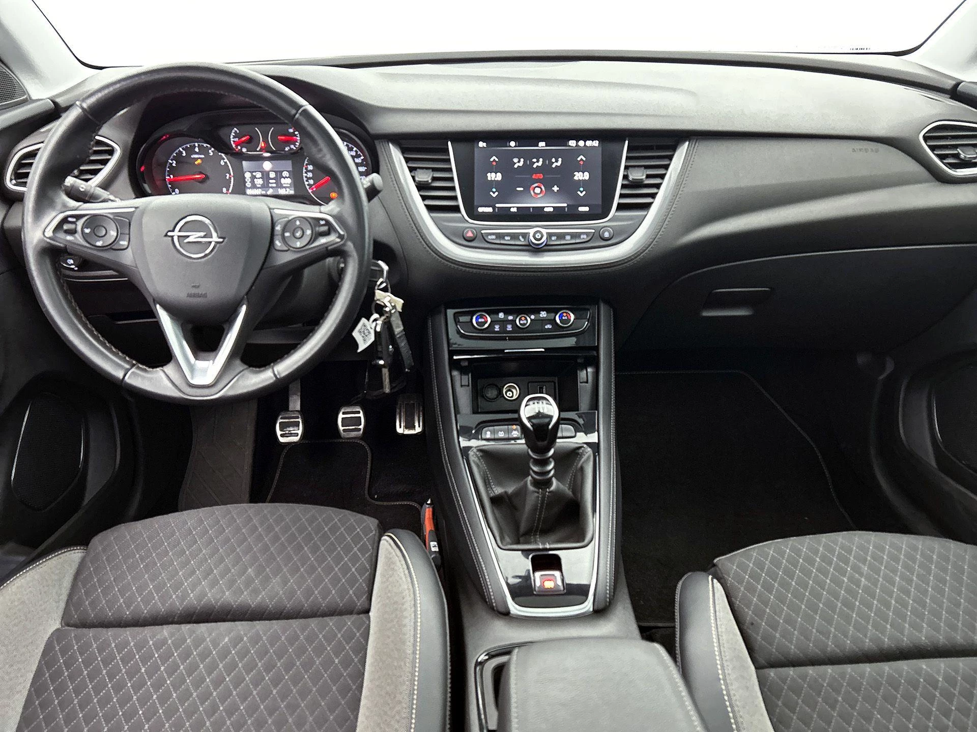 Opel-Grandland X-image-28