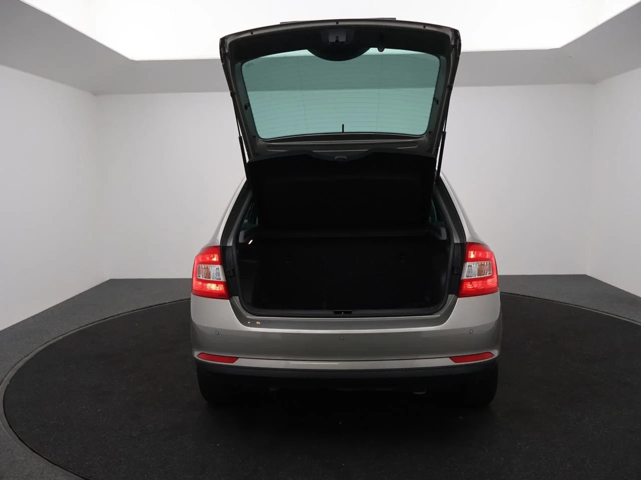 Škoda-Rapid-image-6