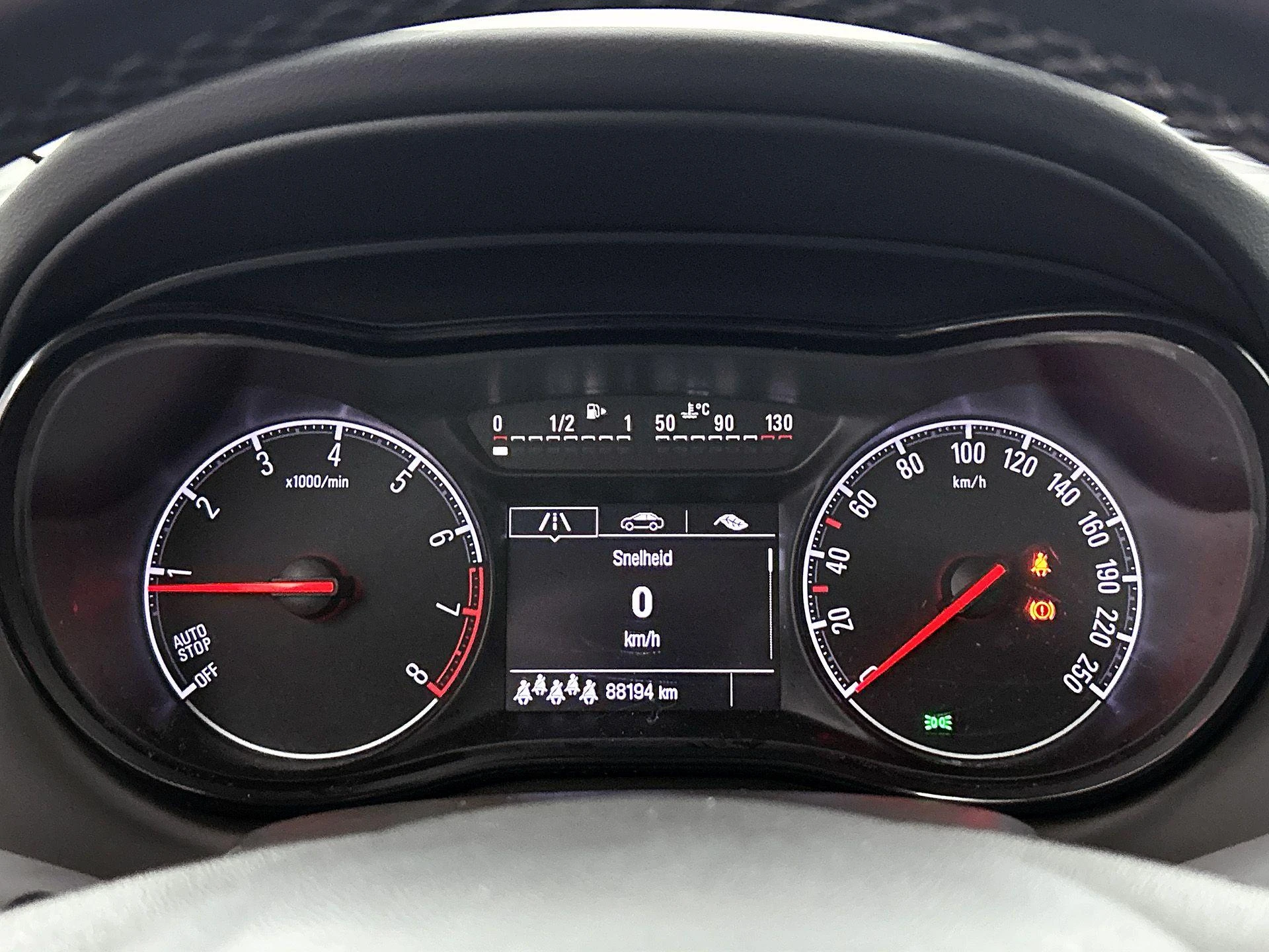 Opel-Zafira Tourer-image-18