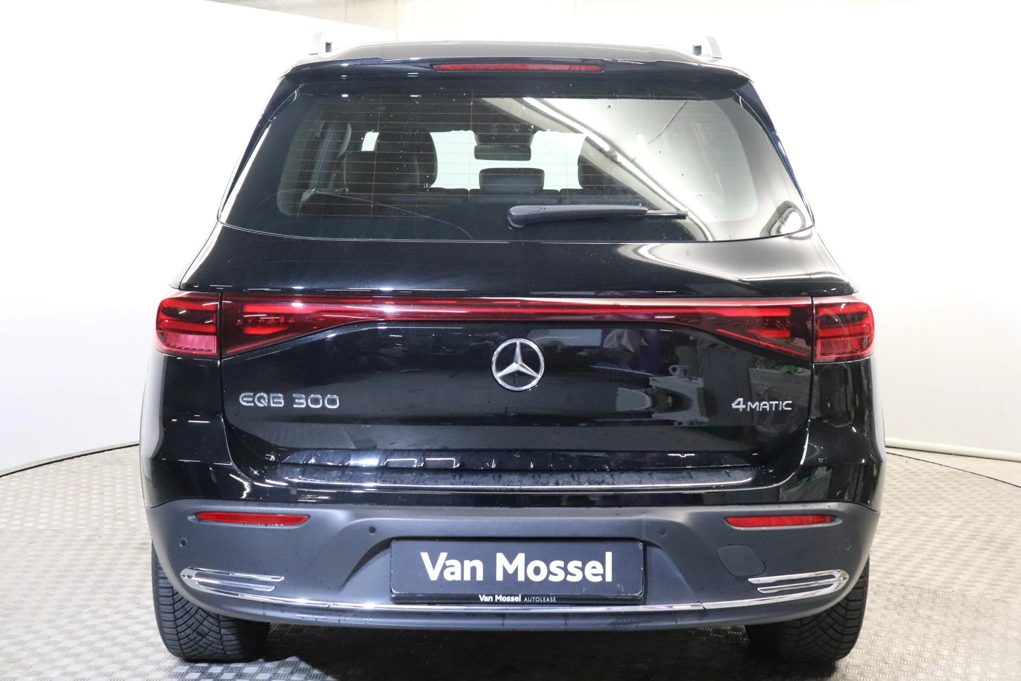 Mercedes-Benz EQB EQB 300 4MATIC Luxury Line