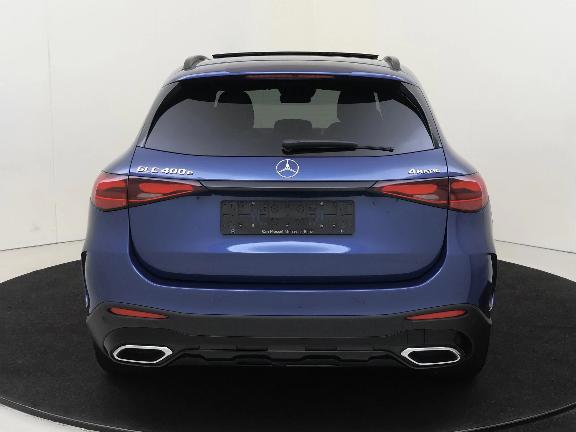 Mercedes-Benz-GLC-image-6