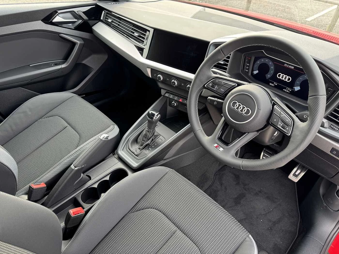Audi-A1 Sportback-image-1