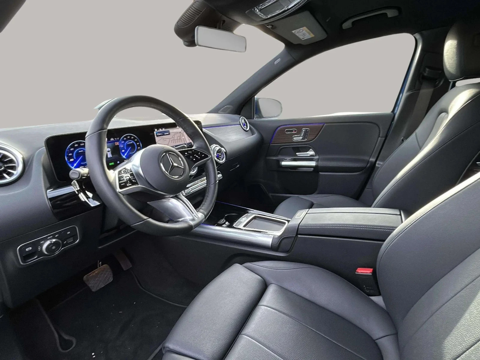 Mercedes-Benz-EQA-image-10