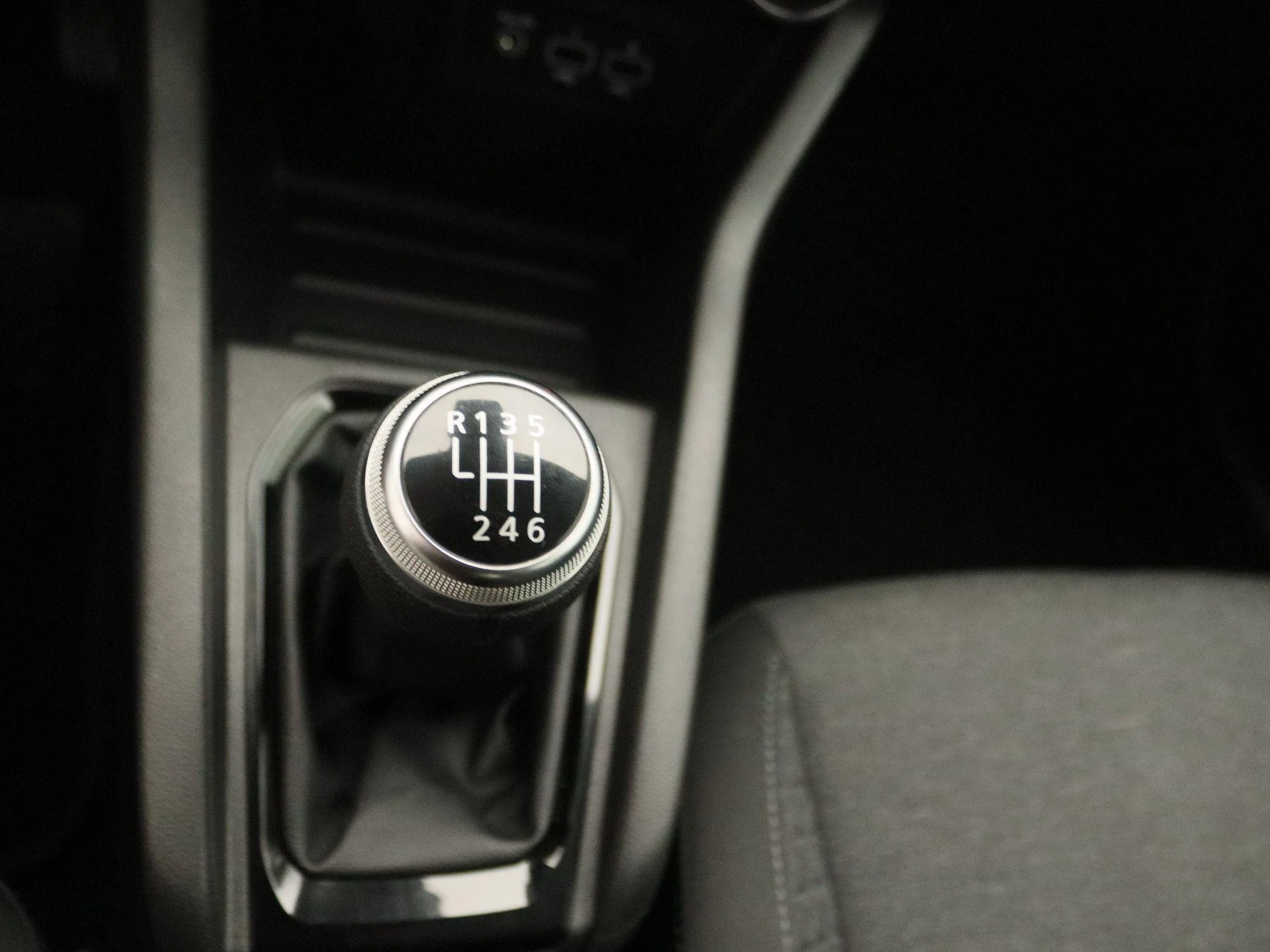 Renault-Clio-image-9