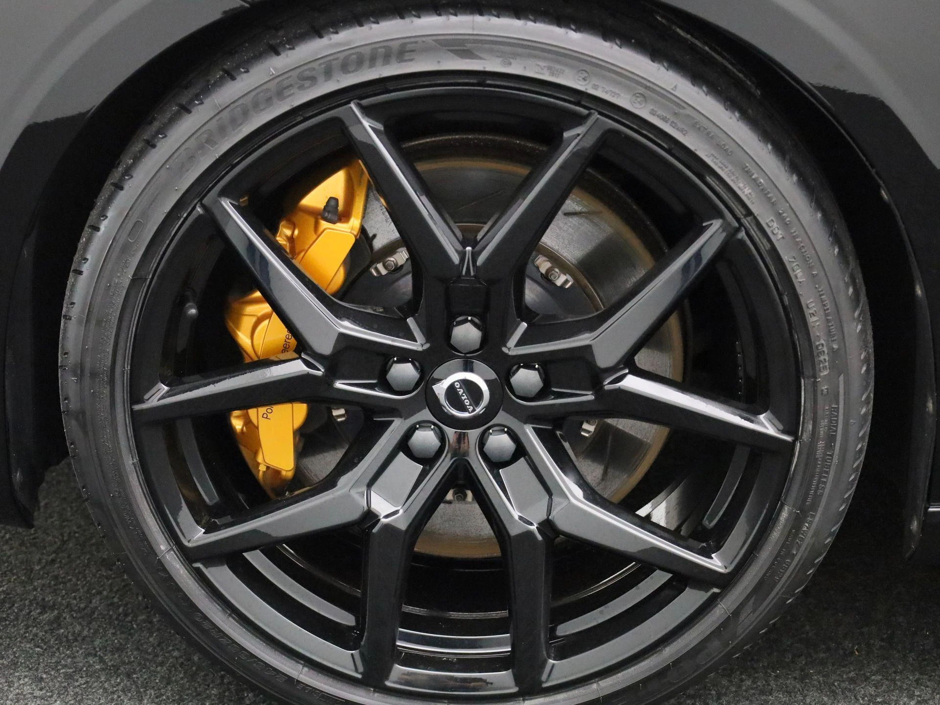Volvo V60 2.0 T8 AWD Polestar Engineered