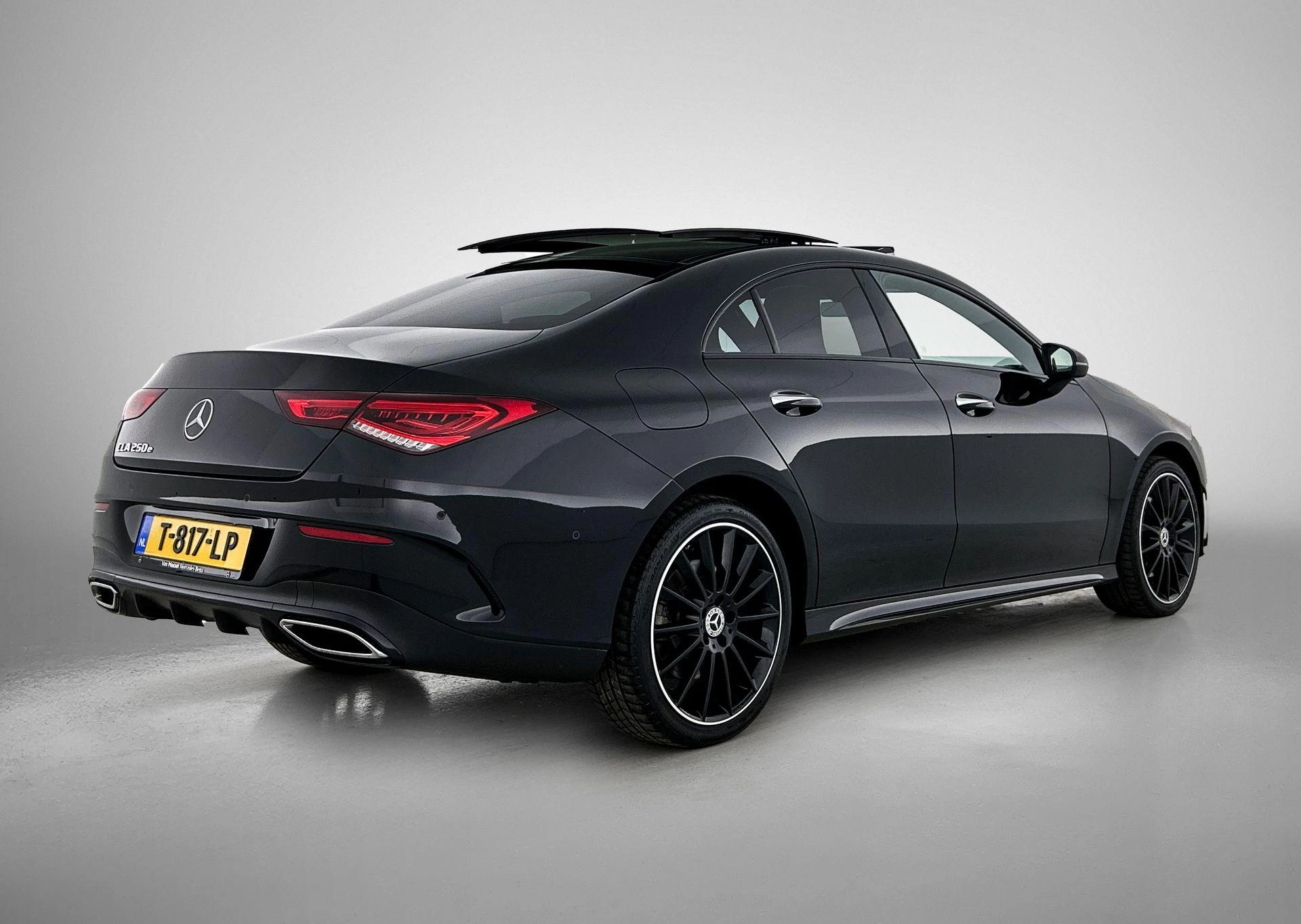 Mercedes-Benz CLA 250 e AMG Line
