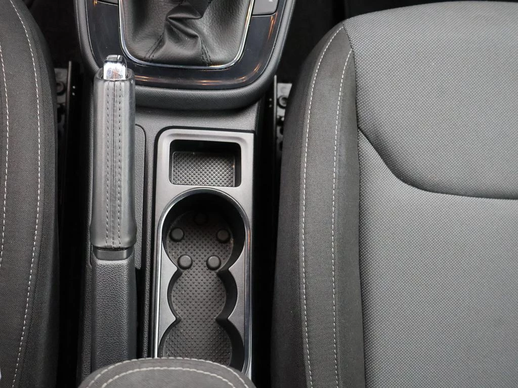 Škoda Fabia Fabia Selection 1.0i 80PK *VIRTUAL COCKPIT*PDC*APP-CONNECT*PDC*CRUISE*...*