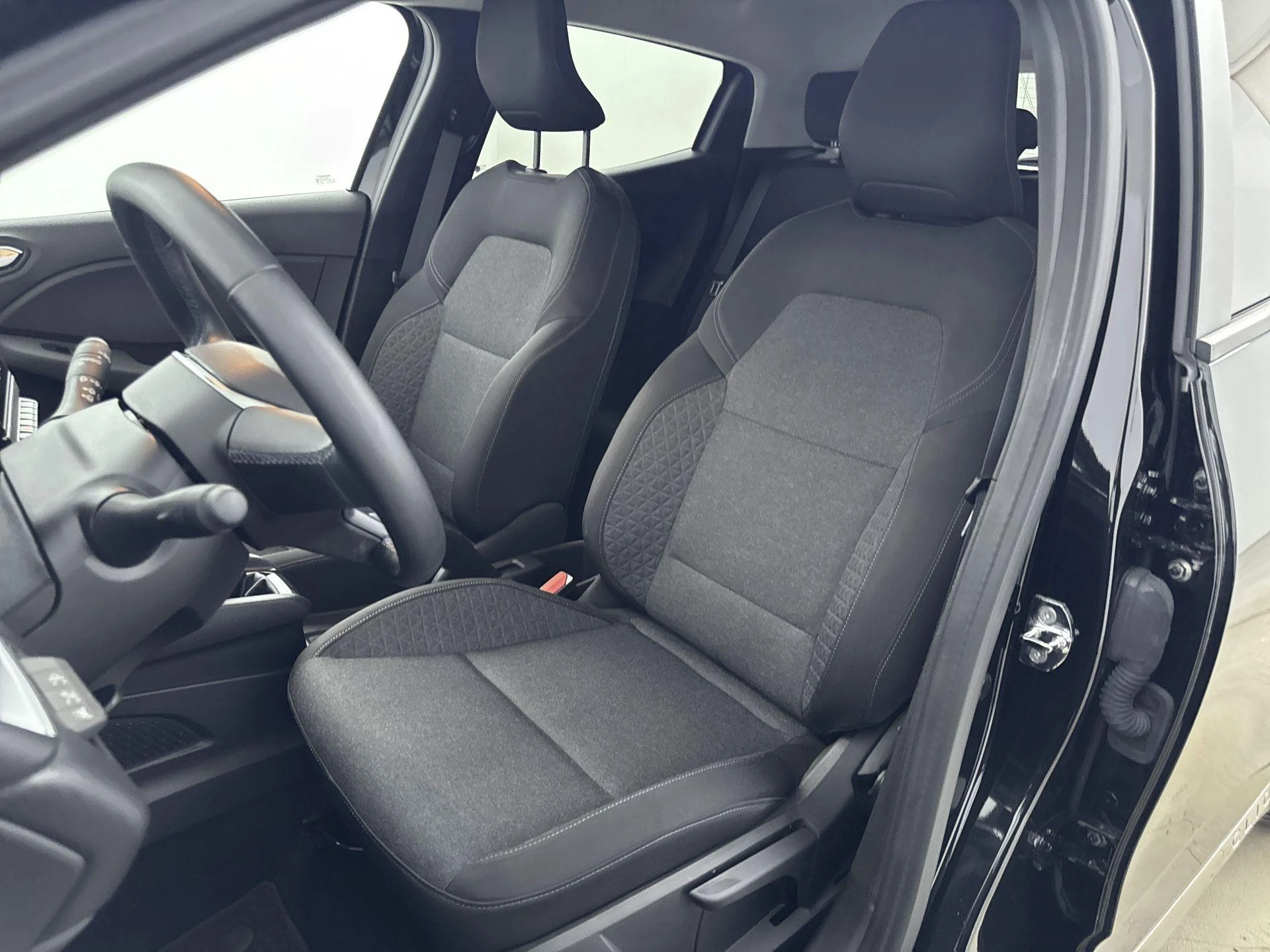 Renault-Clio-image-20