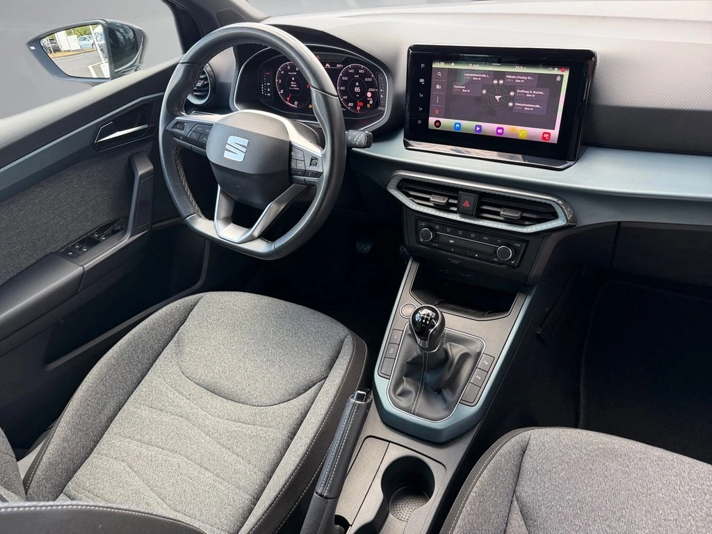 SEAT-Arona-image-11