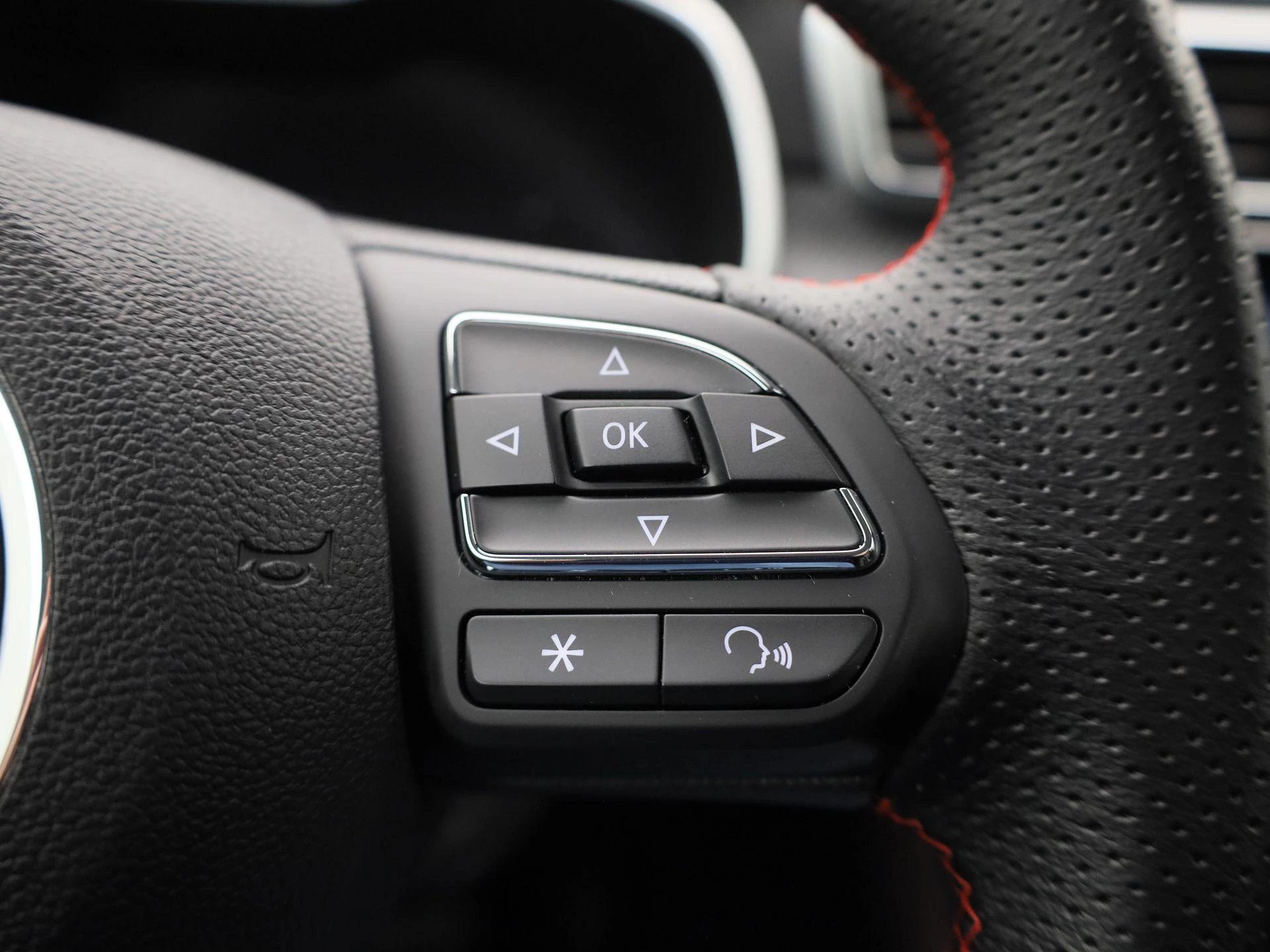 MG-ZS EV-image-15