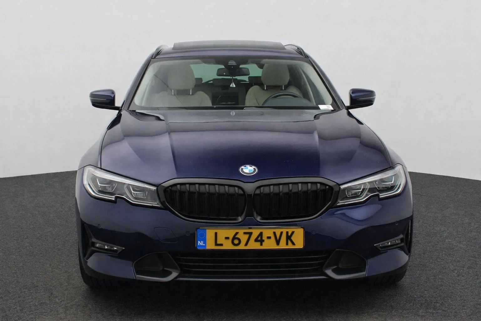 BMW-3 Serie-image-4