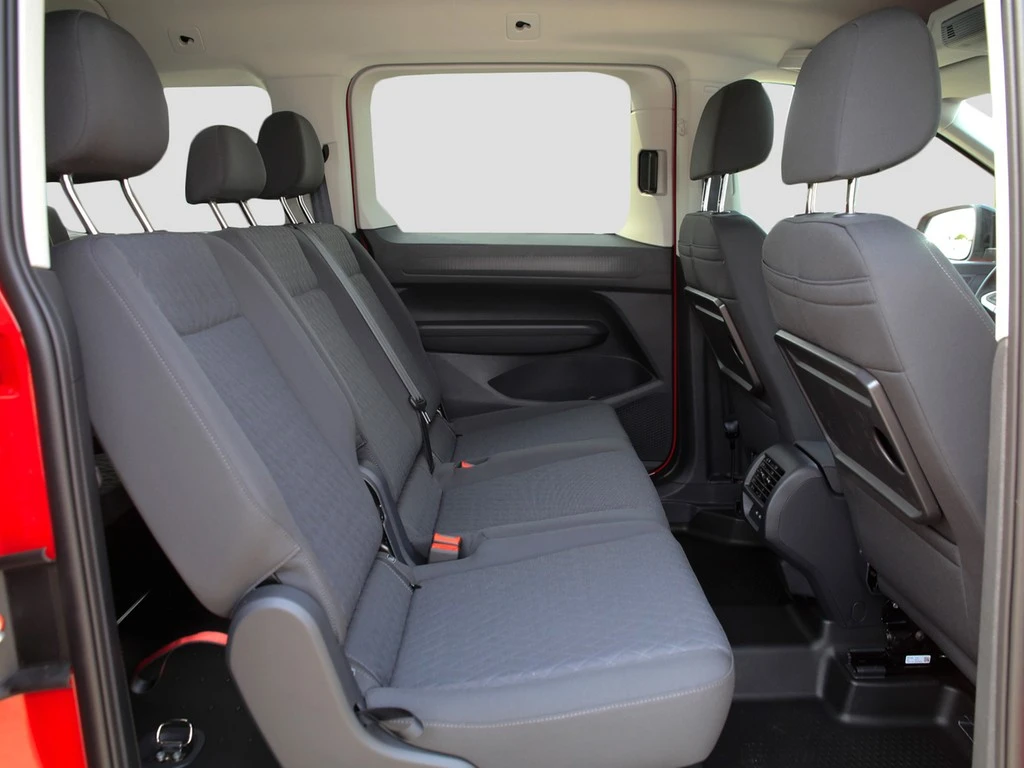 Volkswagen-Caddy-image-8