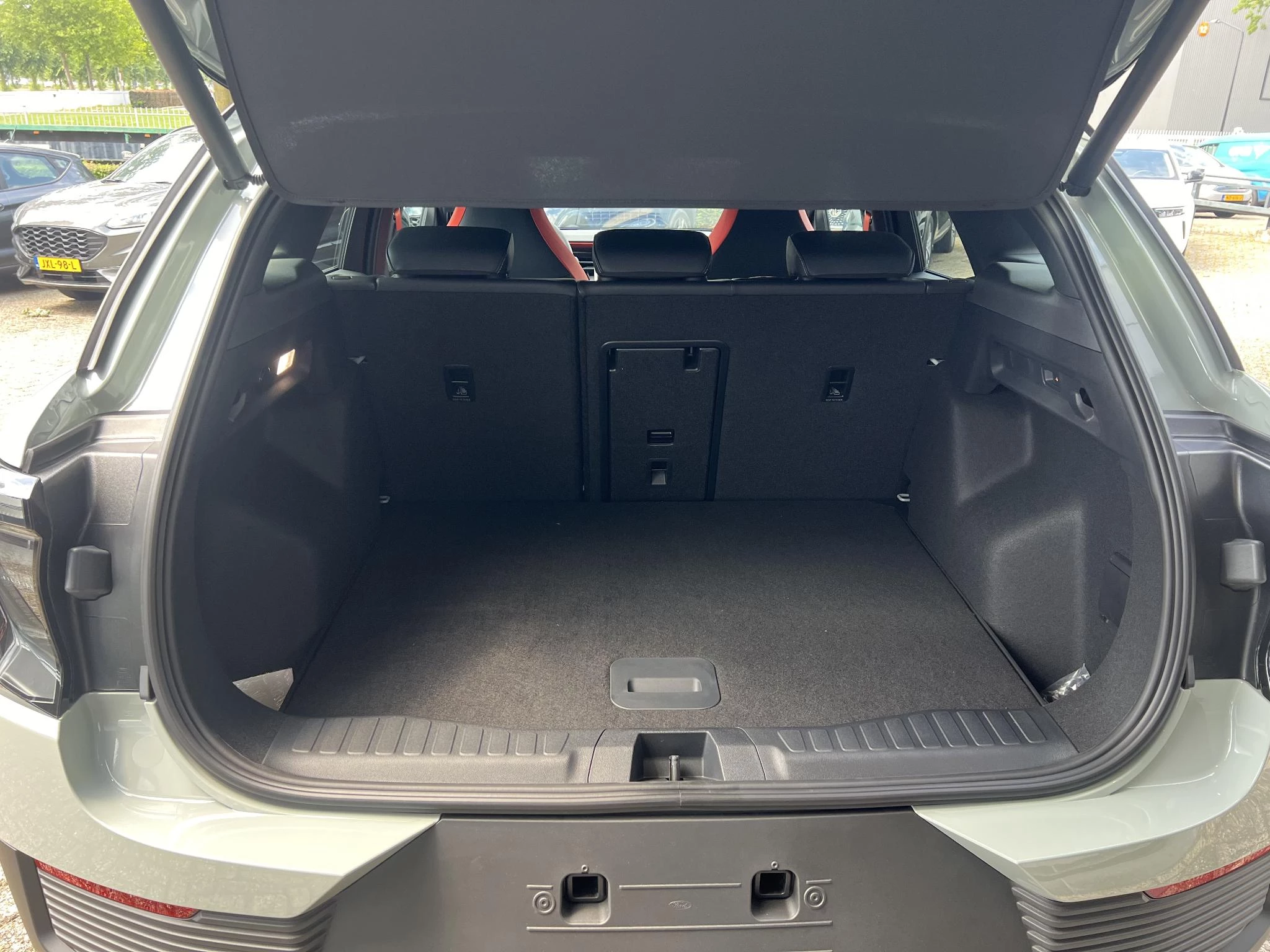 Ford Explorer Collection RWD