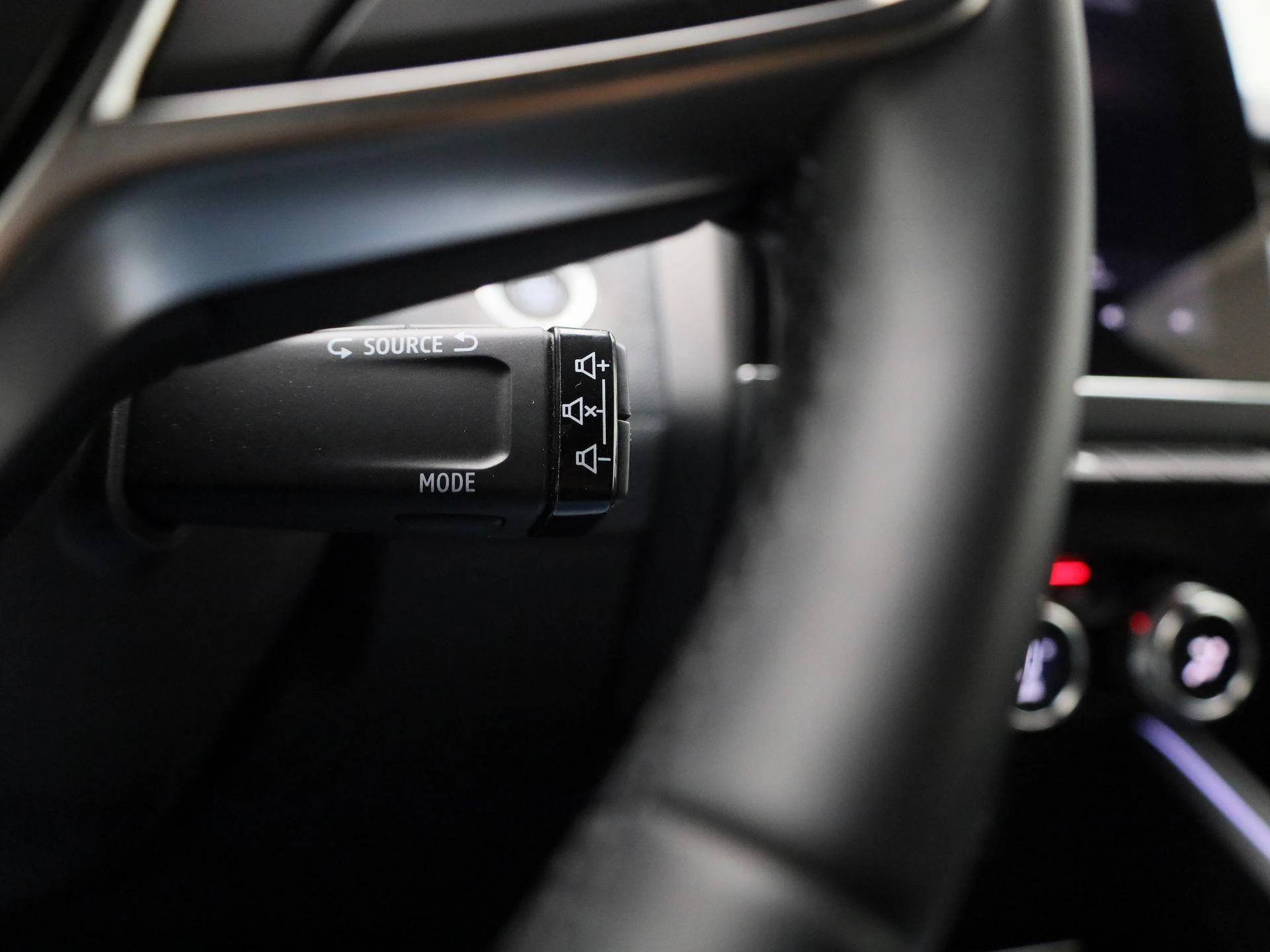 Renault-Clio-image-21