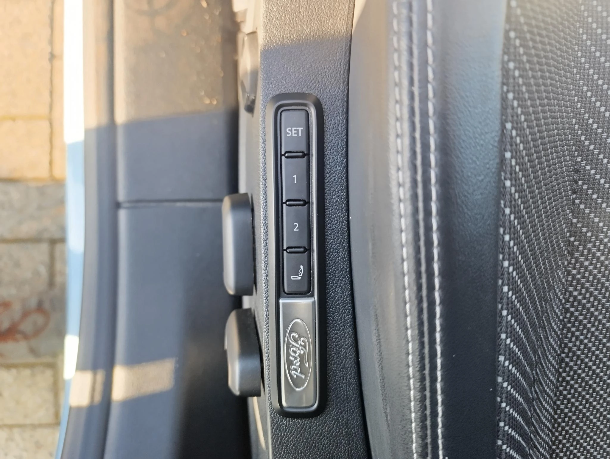 Ford-Explorer-image-17