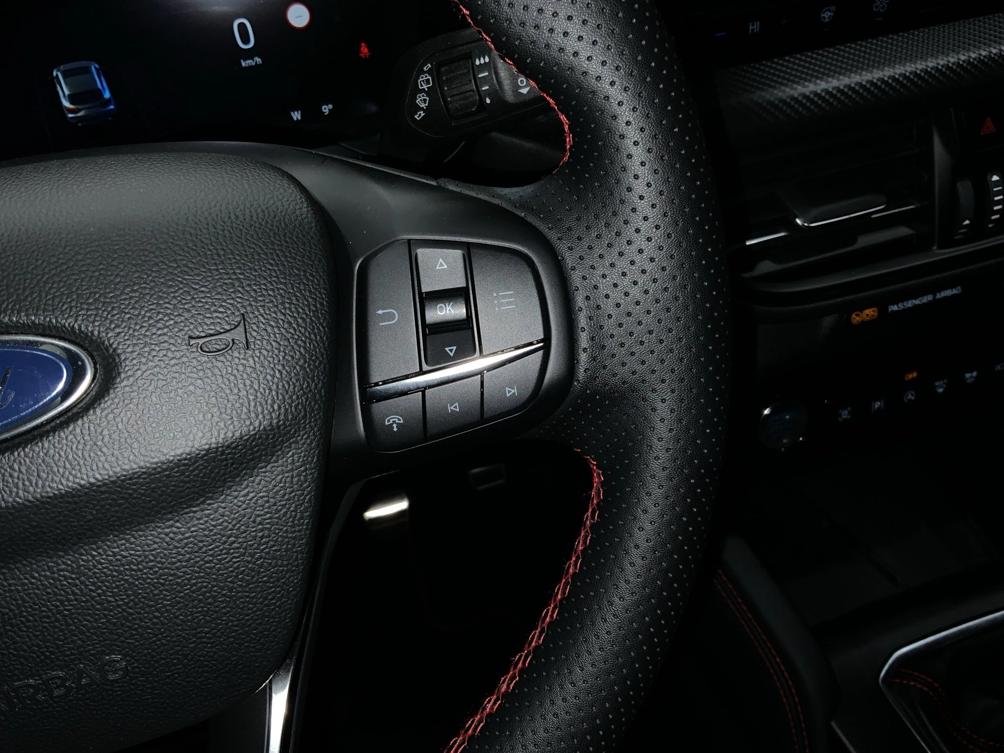 Ford Kuga ST-Line X*PANO*AHK*LED-MATRIX*360GRAD*ACC*NAVI*SOUND-SYS.