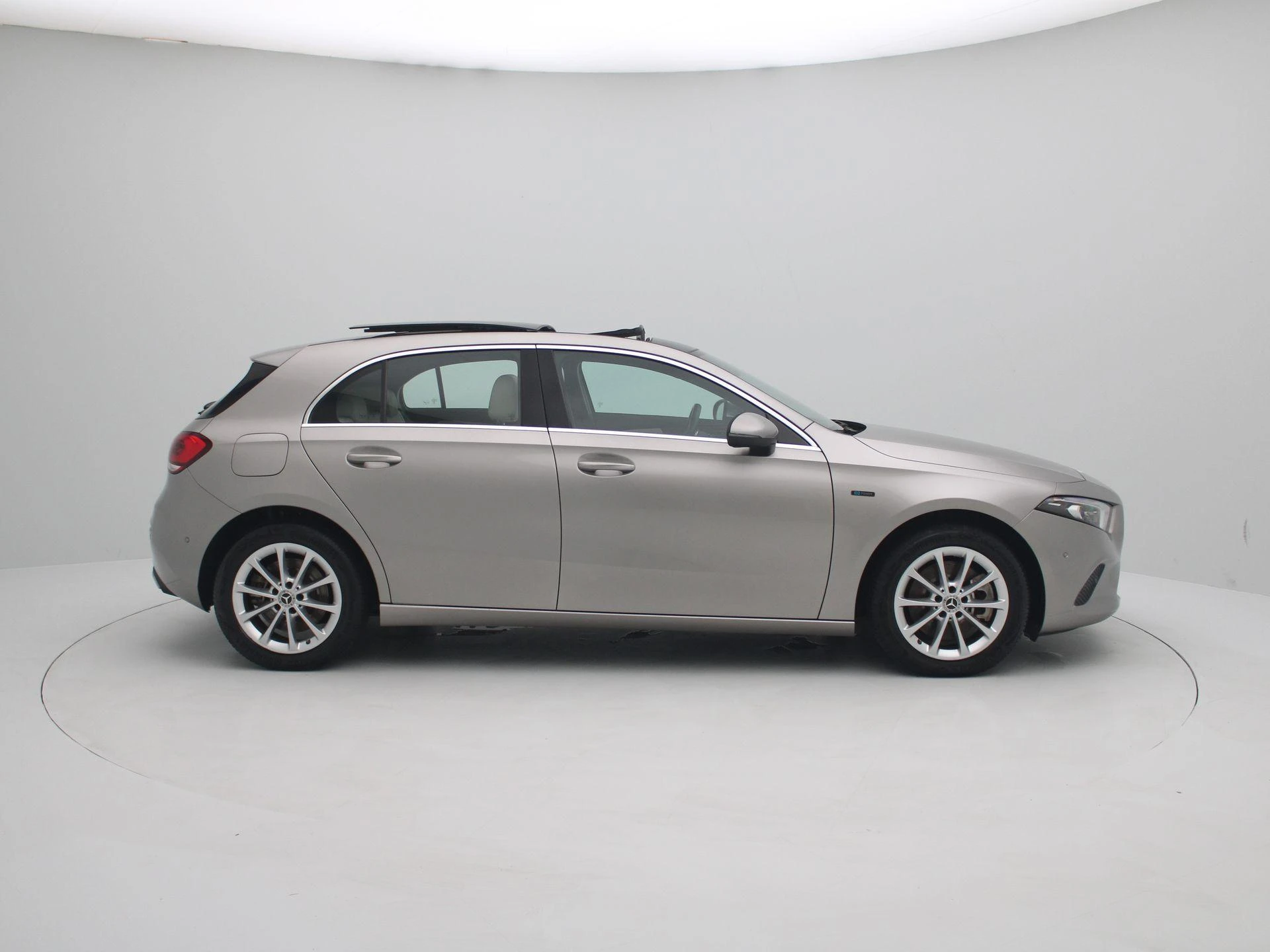 Mercedes-Benz A-Klasse 250e Aut. Premium Plus