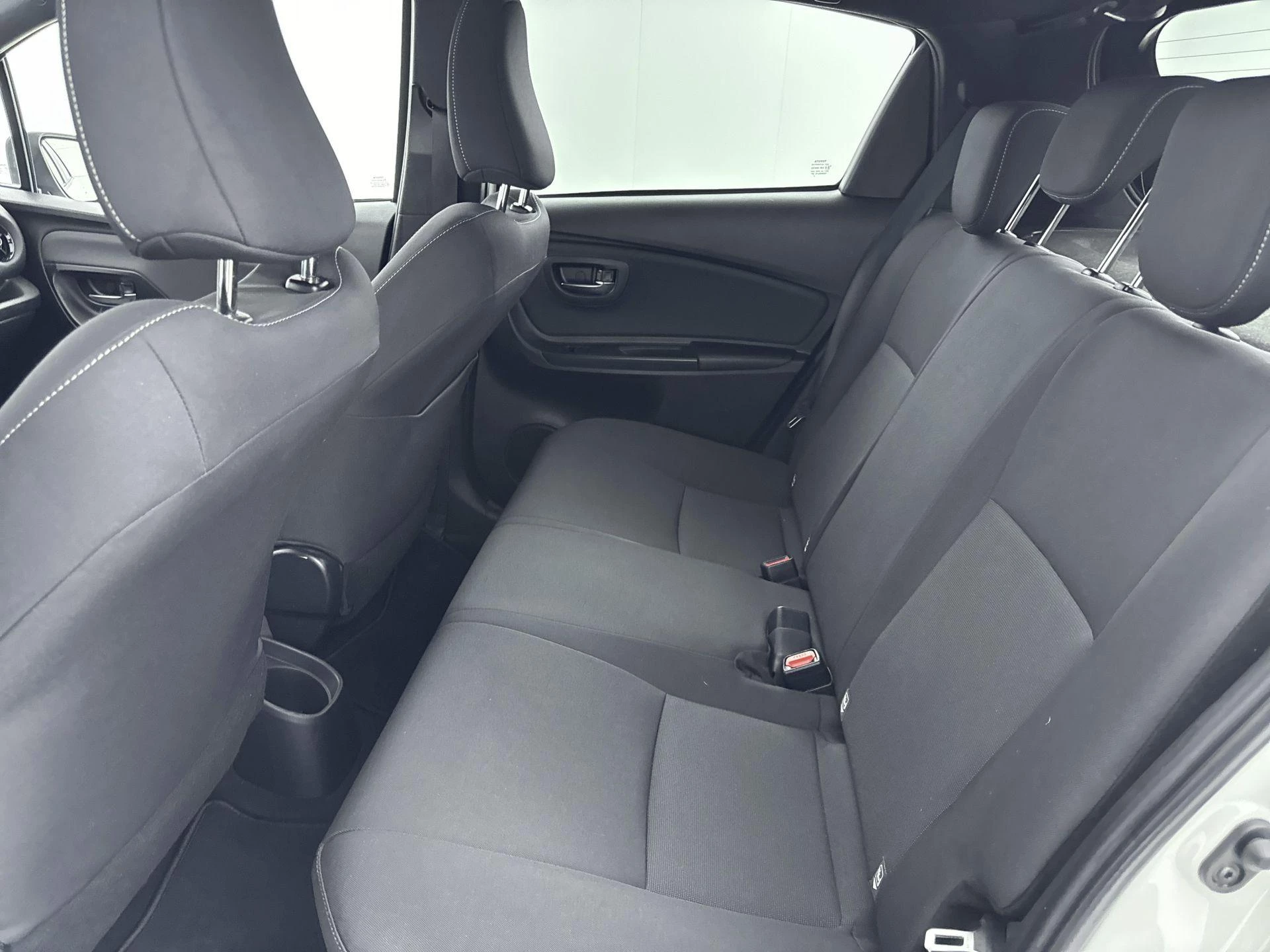 Toyota-Yaris-image-9