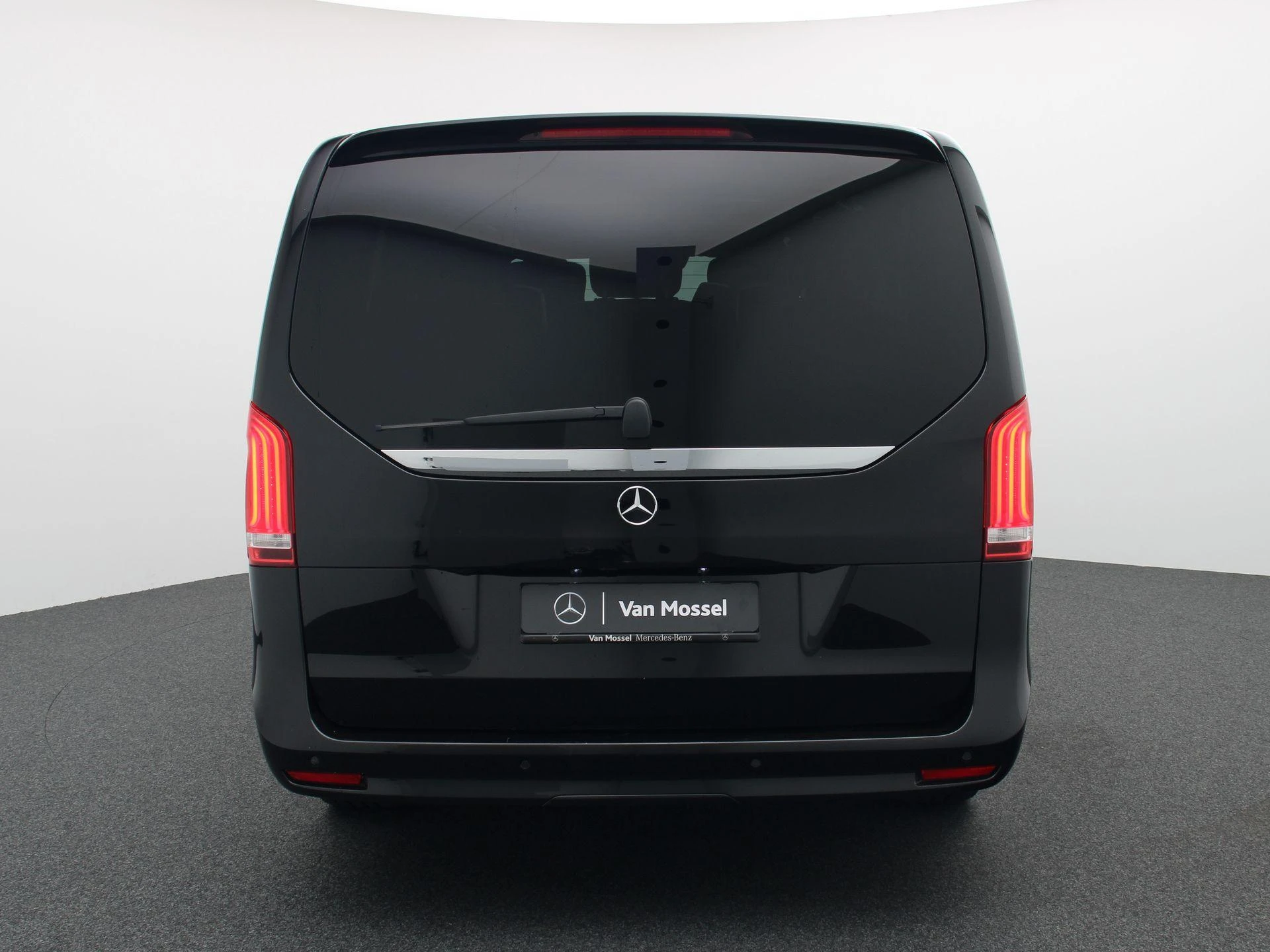 Mercedes-Benz-Classe V-image-4