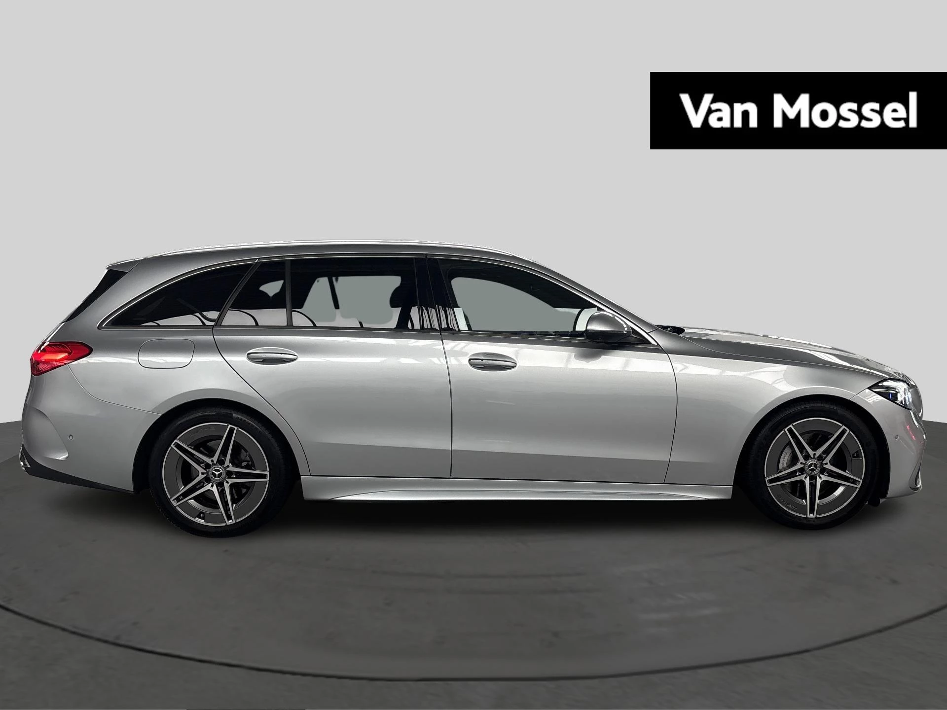 Mercedes-Benz-C-Klasse-image-4