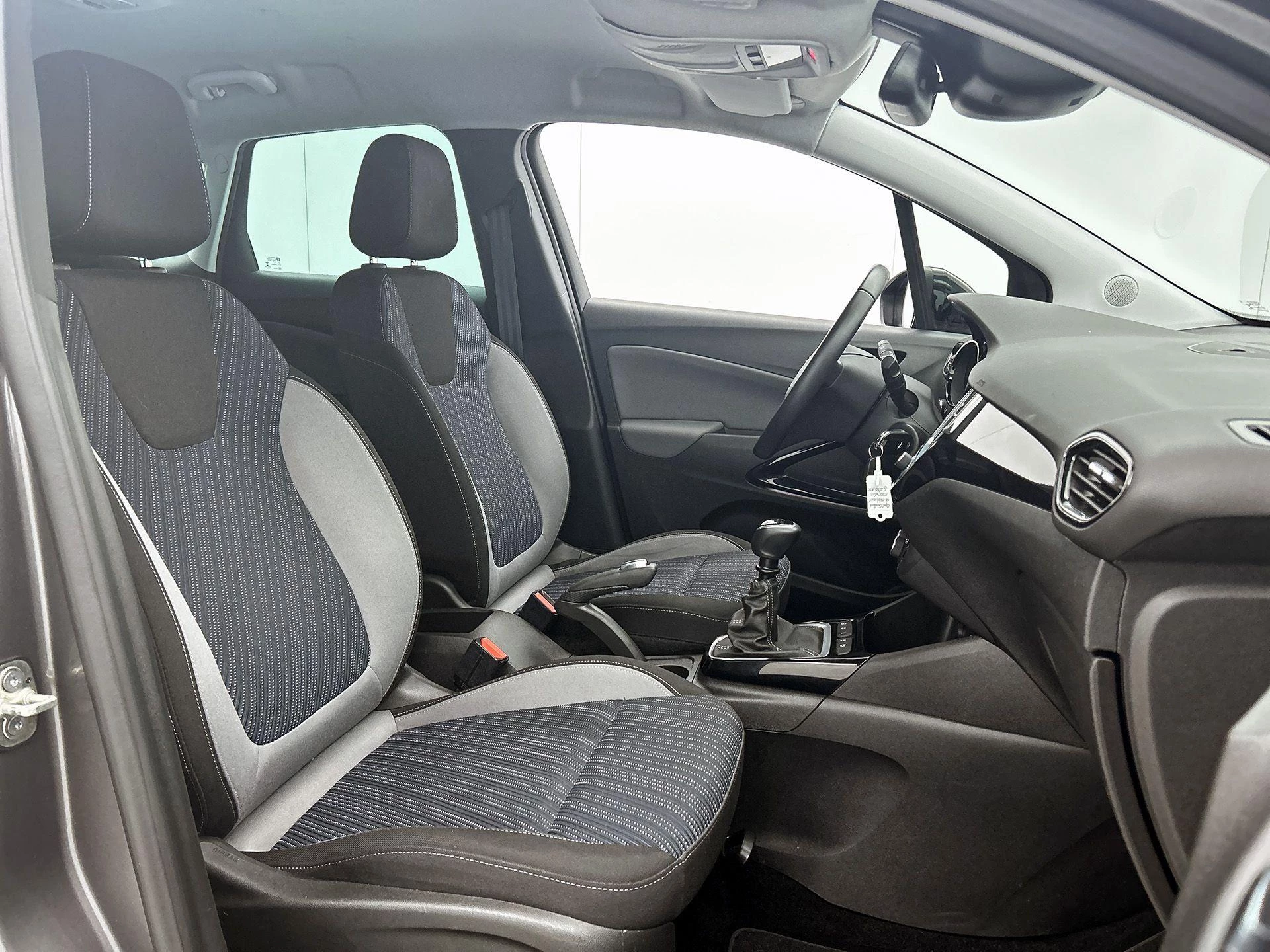 Opel-Crossland X-image-31