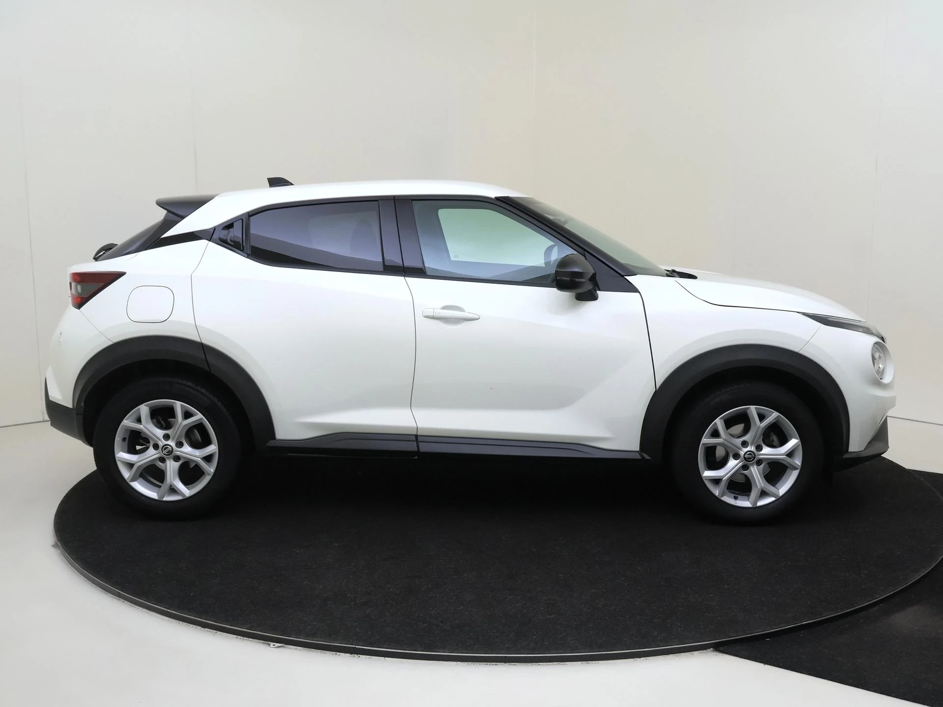 Nissan-Juke-image-8