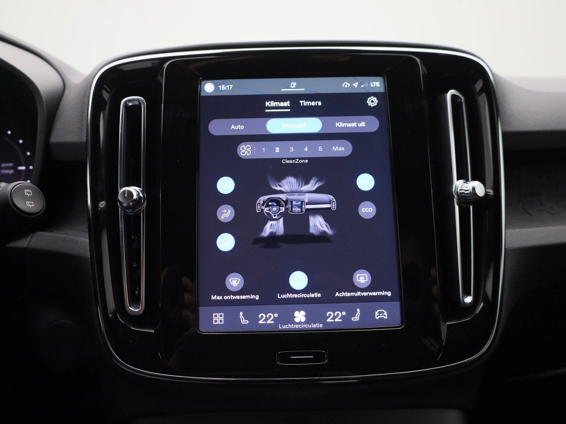 Volvo-XC40-image-18