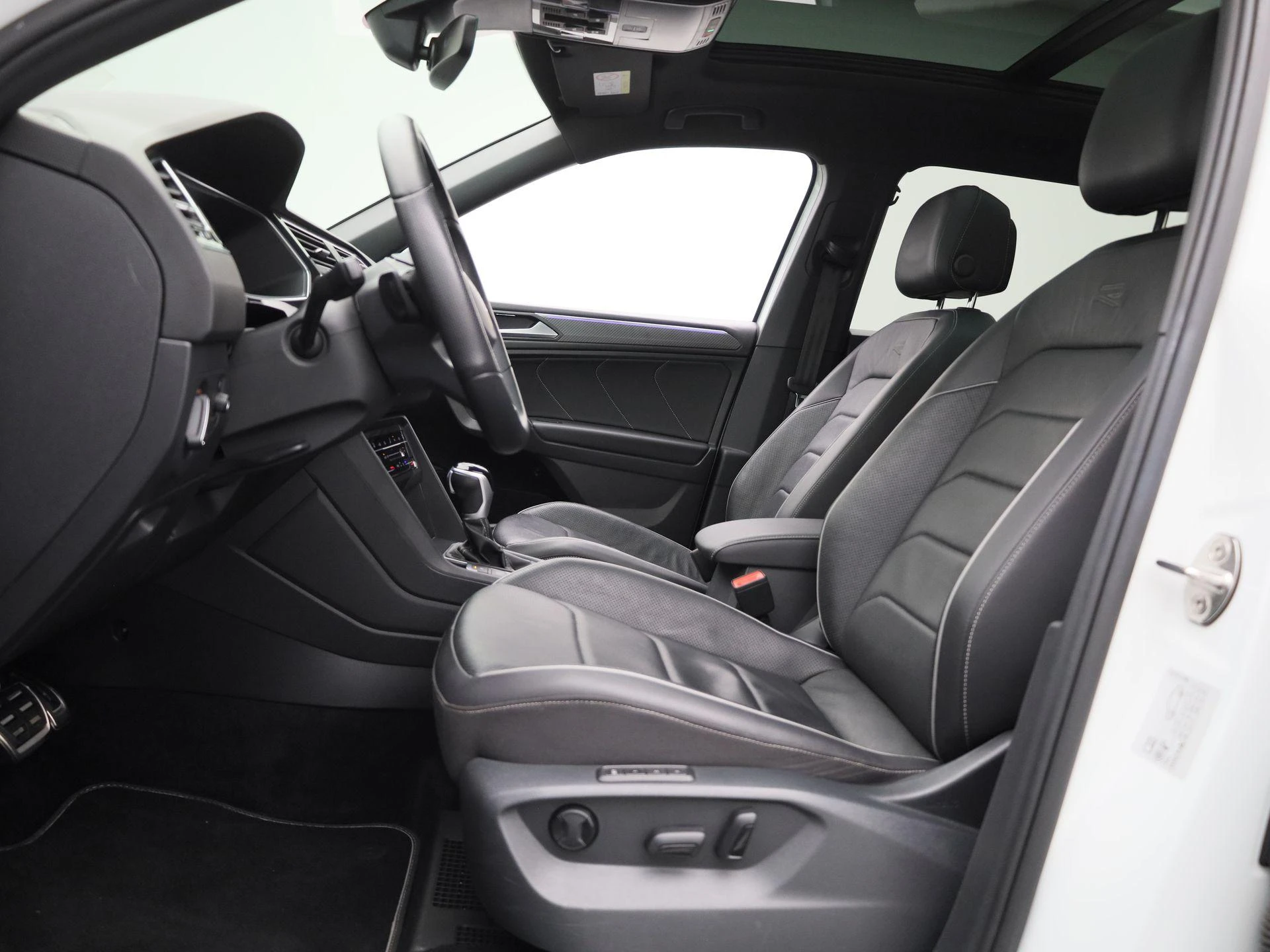 Volkswagen-Tiguan Allspace-image-10