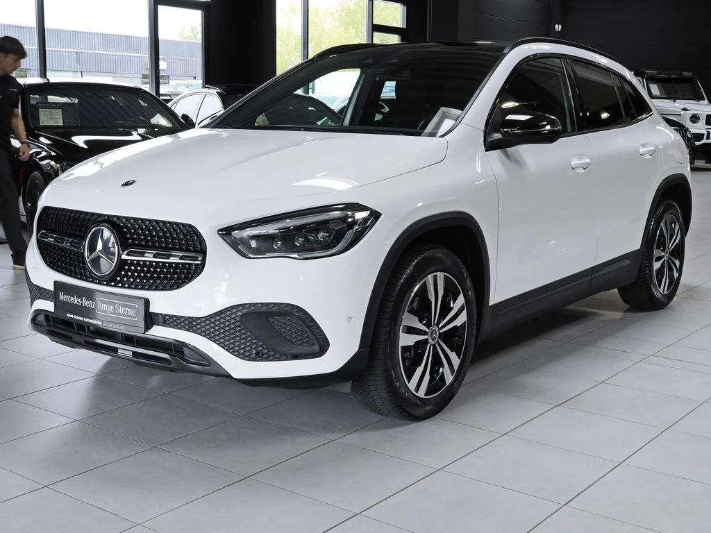 Mercedes-Benz-GLA 250-image-7