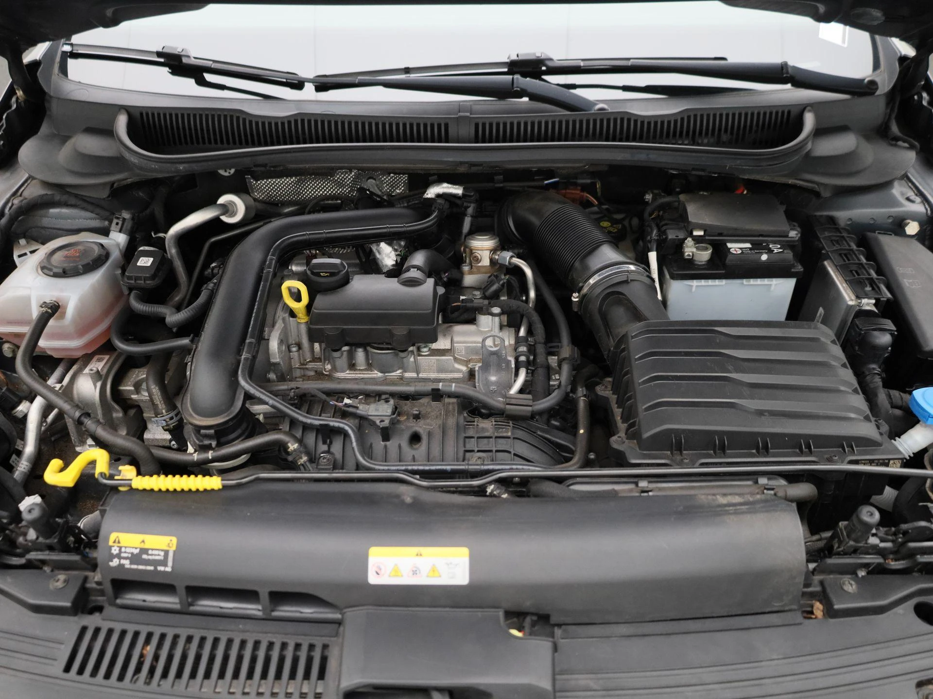 Volkswagen-Polo-image-30