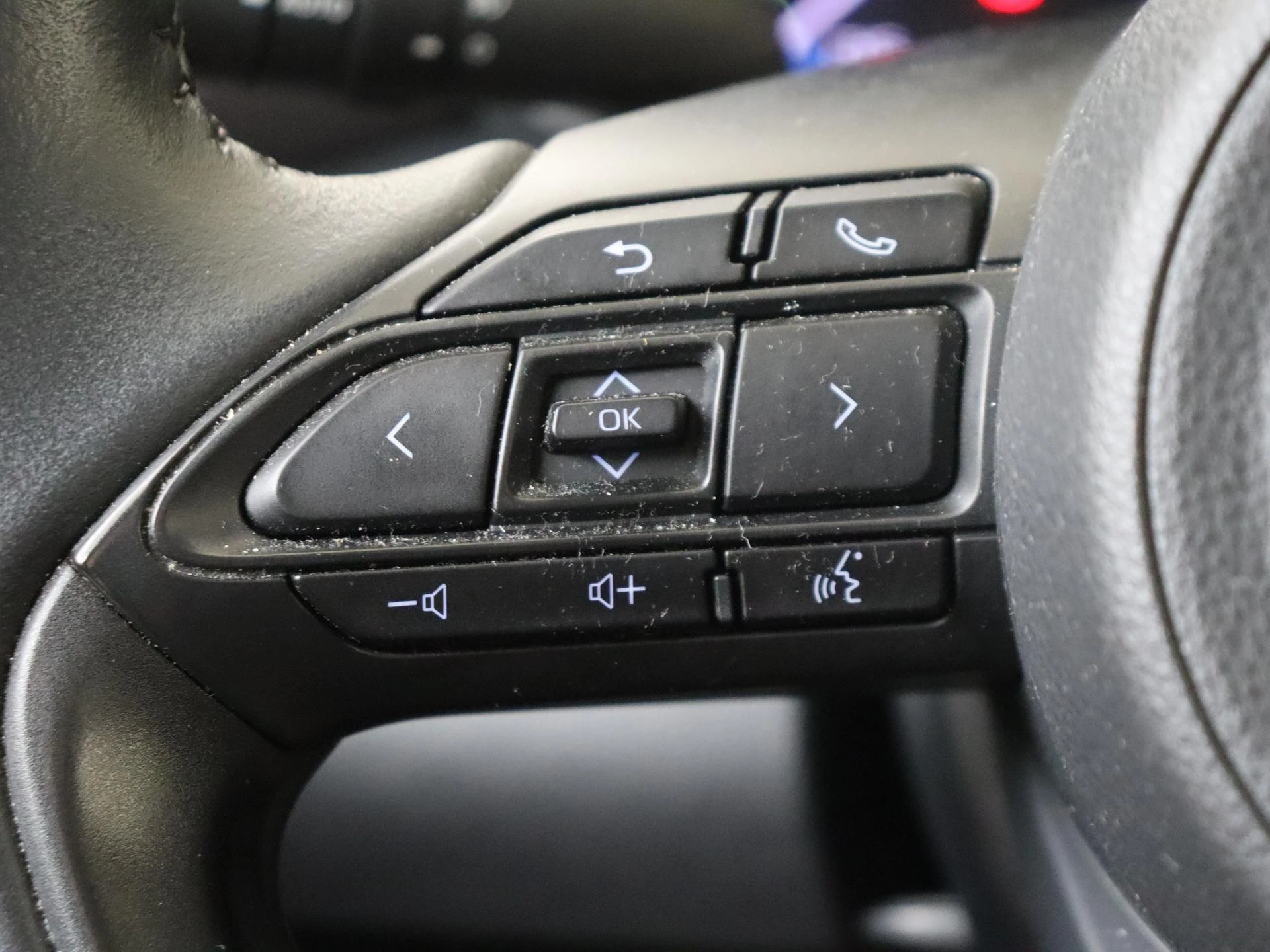 Toyota-Yaris Cross-image-13