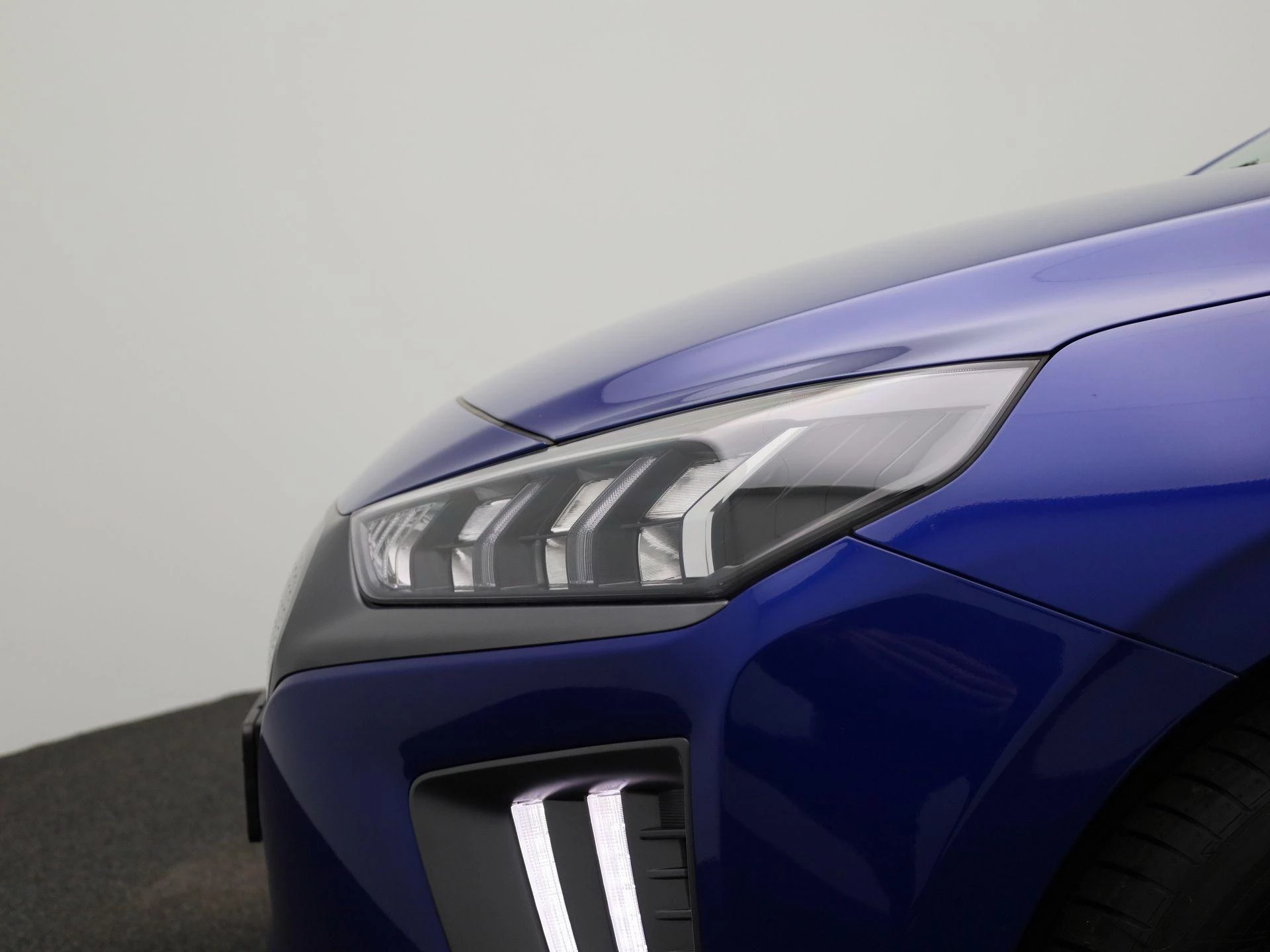 Hyundai-IONIQ-image-14