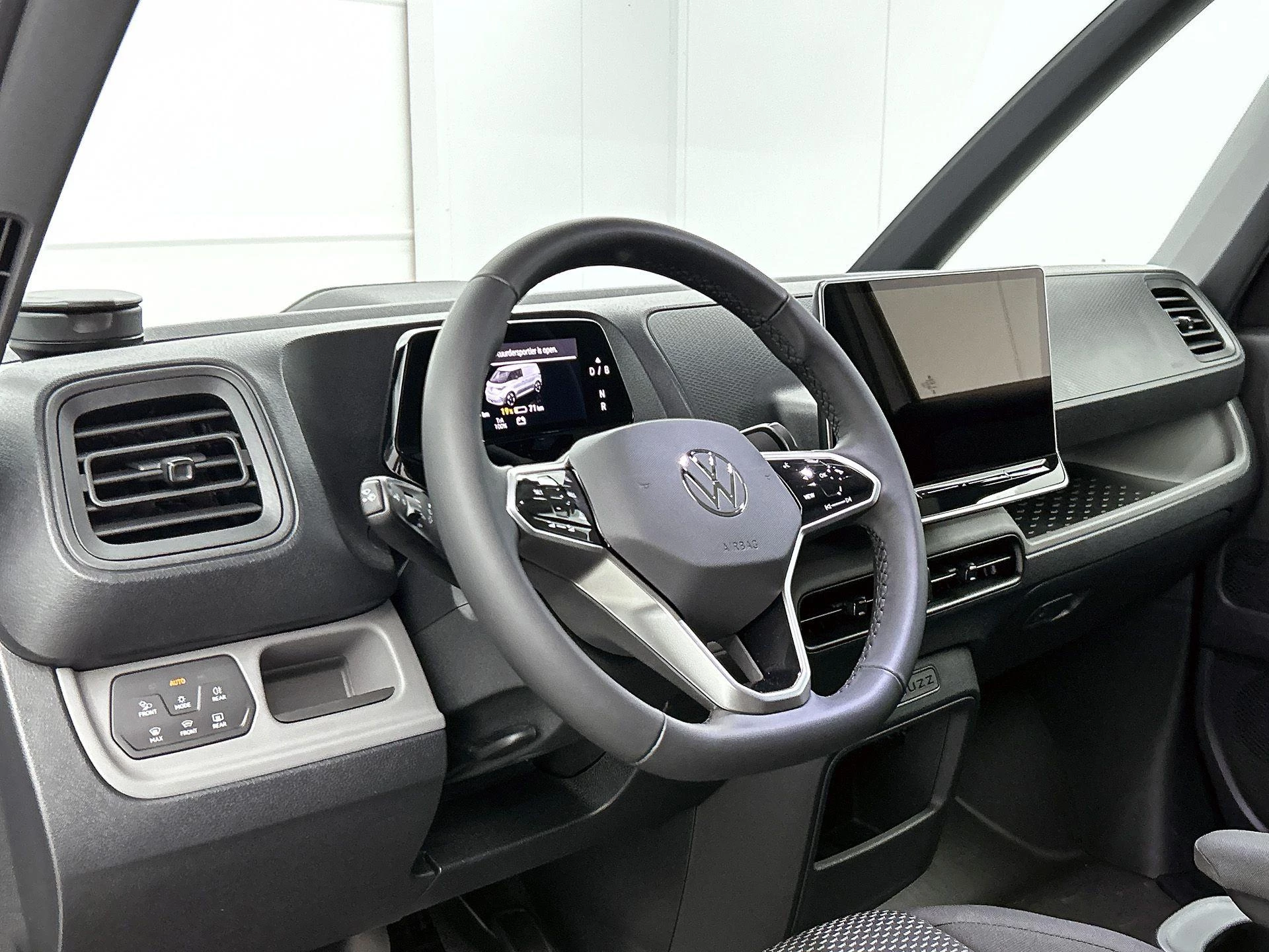 Volkswagen-ID. Buzz Cargo-image-18