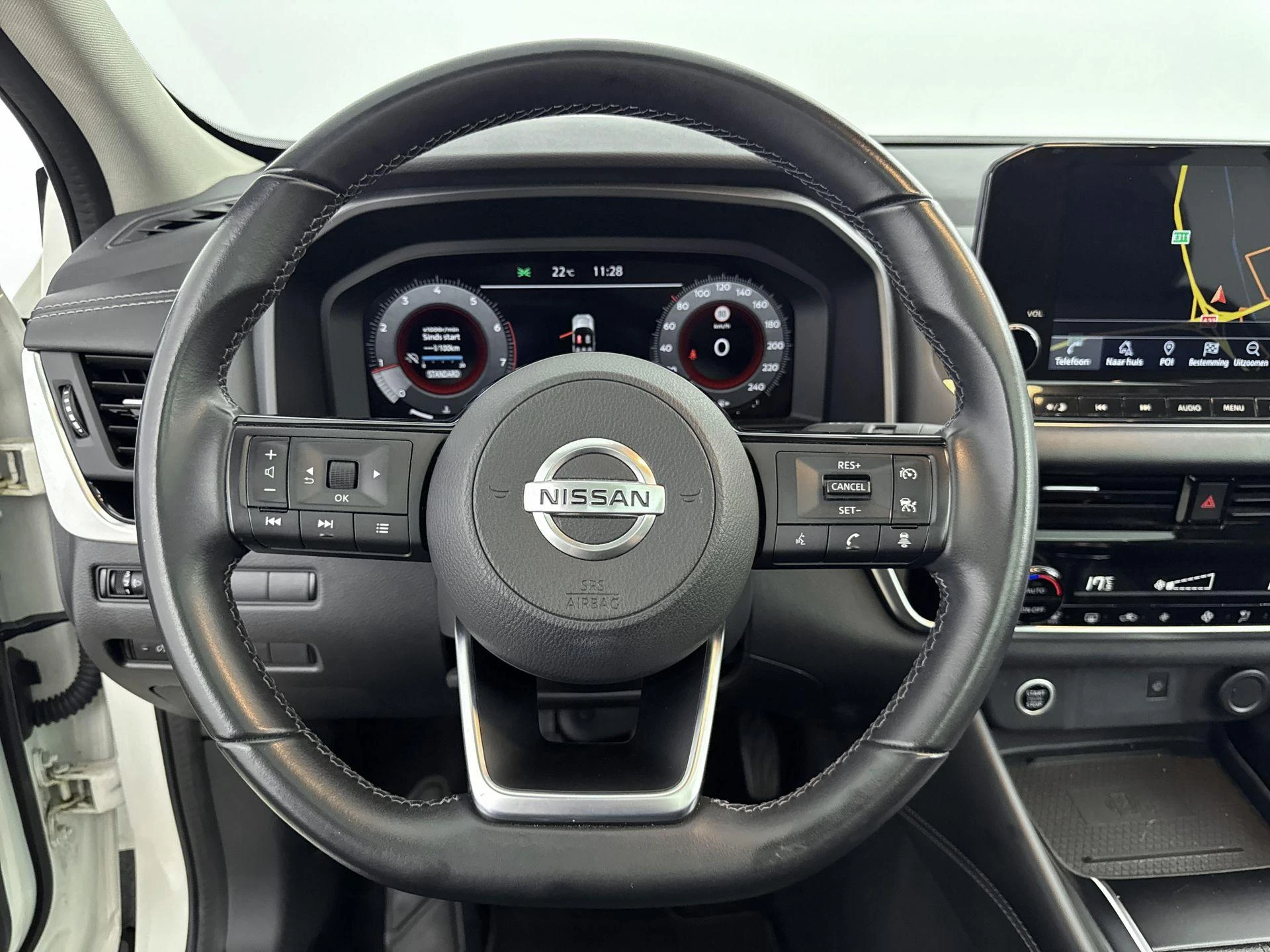 Nissan-QASHQAI-image-21