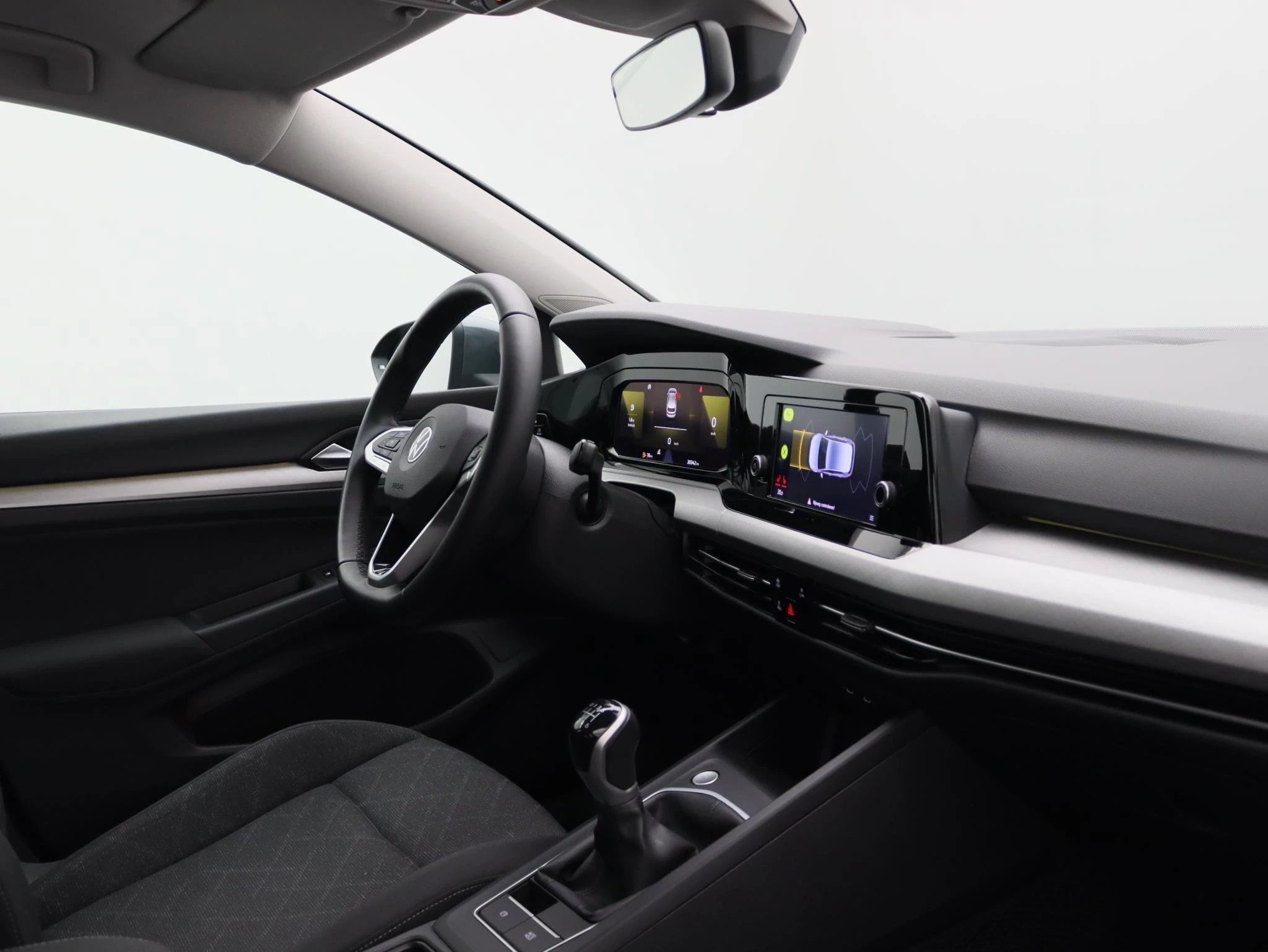 Volkswagen-Golf-image-25