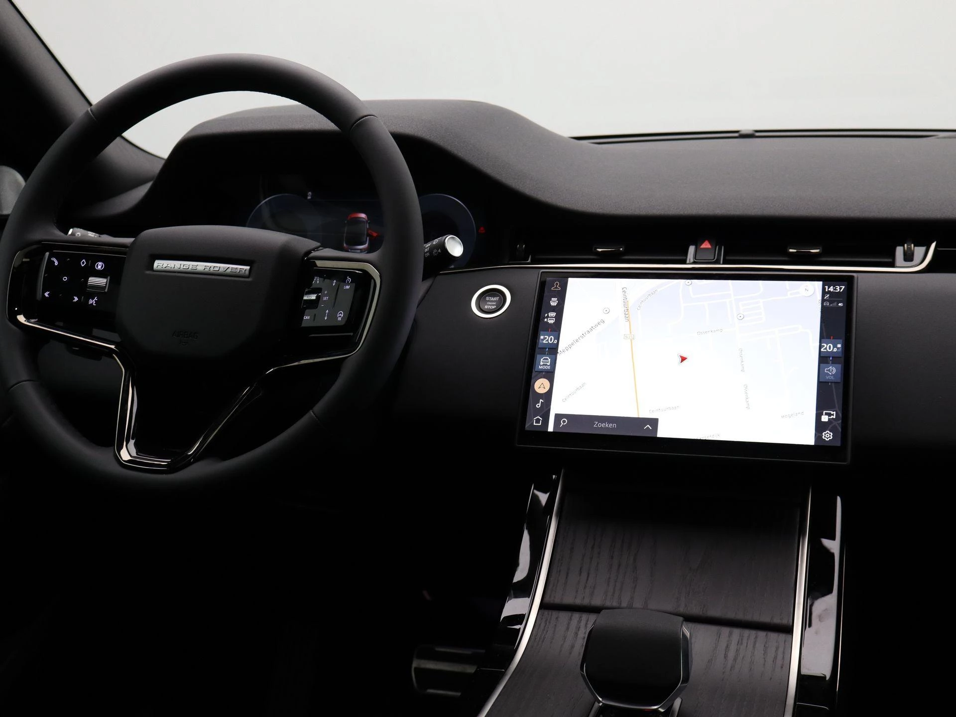 Land Rover-Range Rover Evoque-image-34