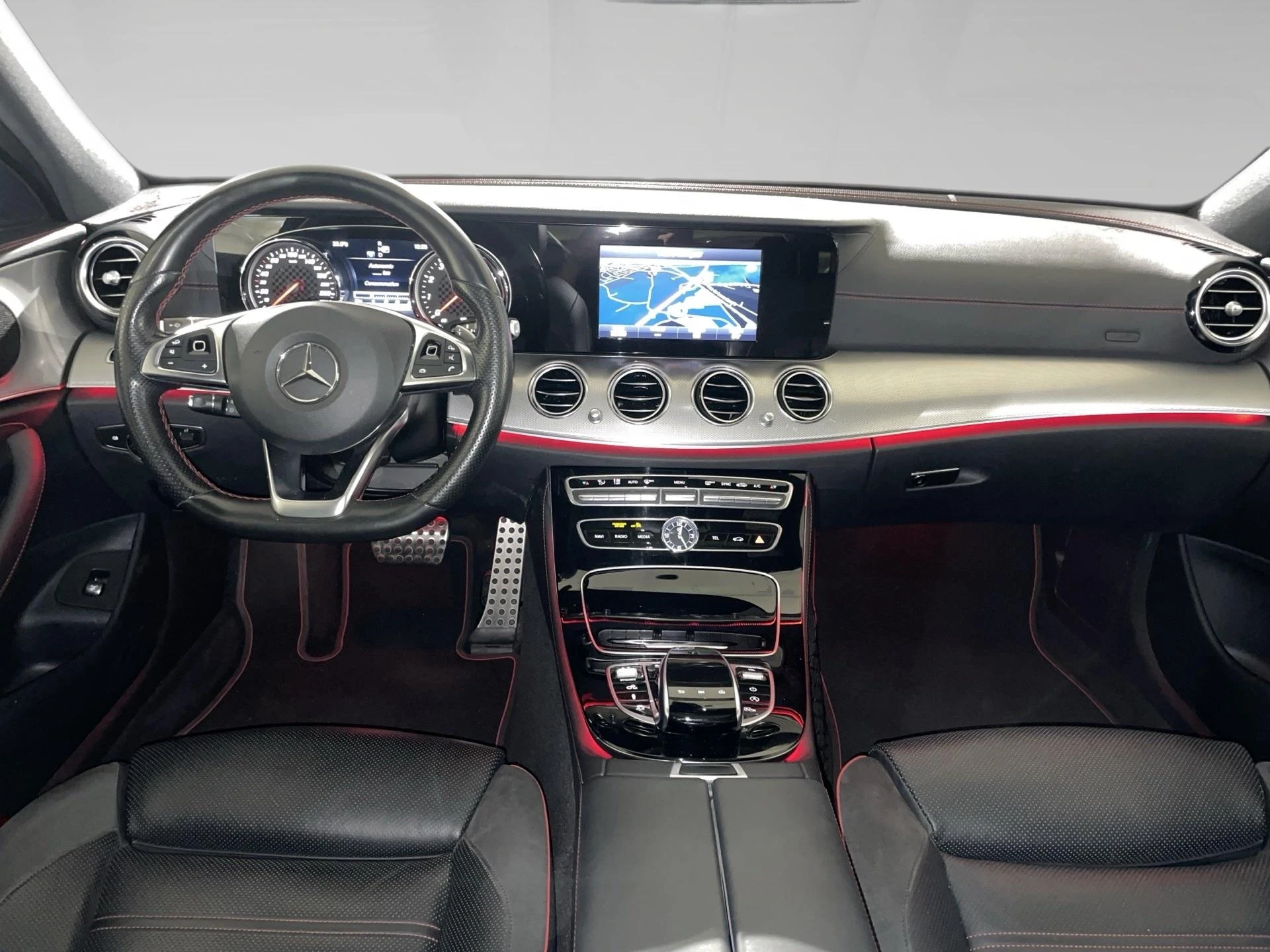 Mercedes-Benz-Classe E-image-4