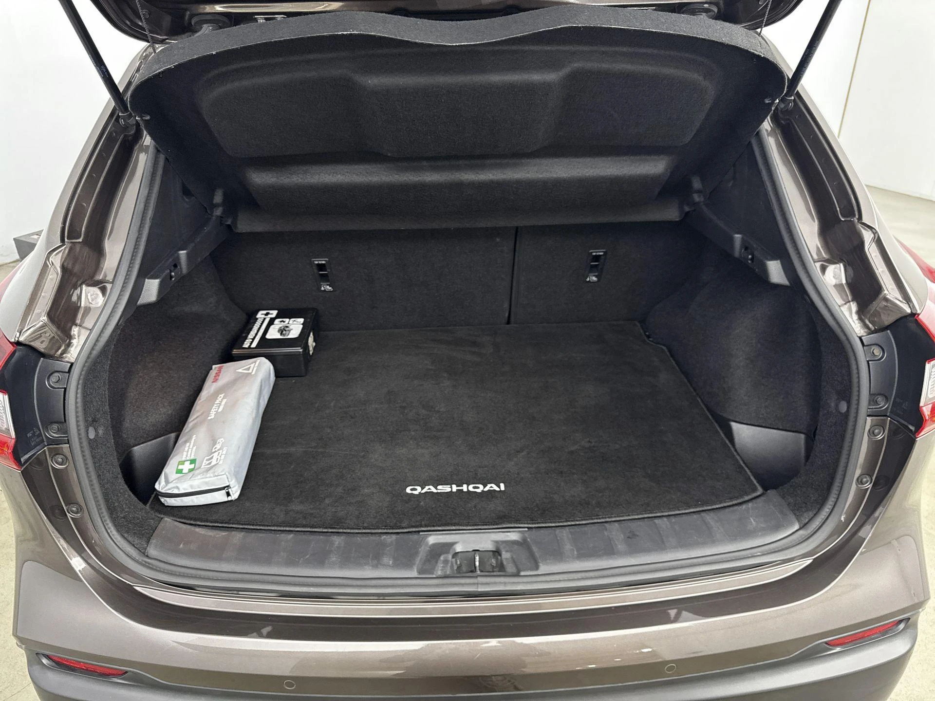 Nissan-QASHQAI-image-21