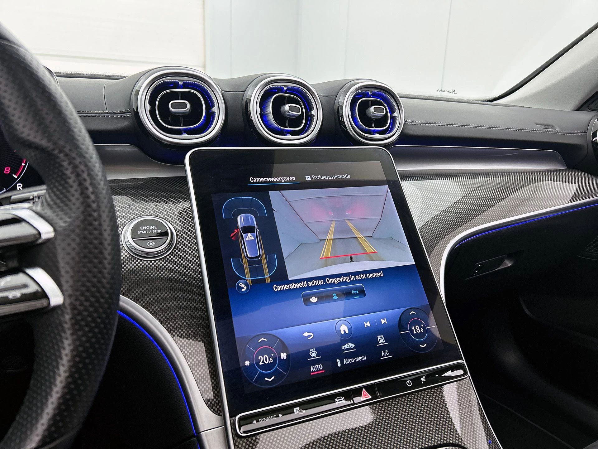 Mercedes-Benz-C-Klasse-image-12