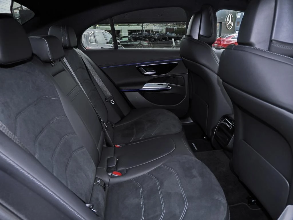Mercedes-Benz-E-Klasse 220 d-image-14