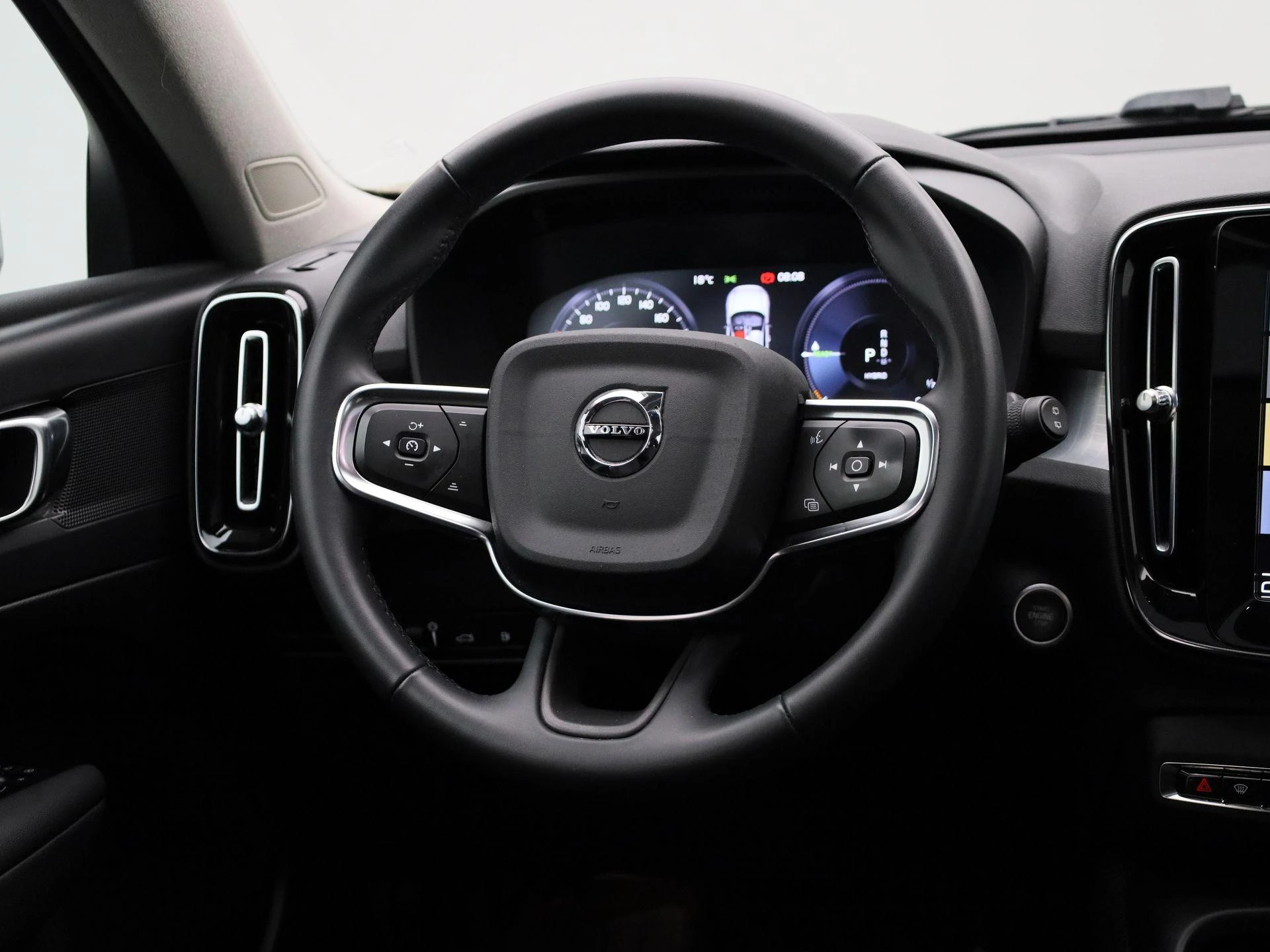 Volvo-XC40-image-9