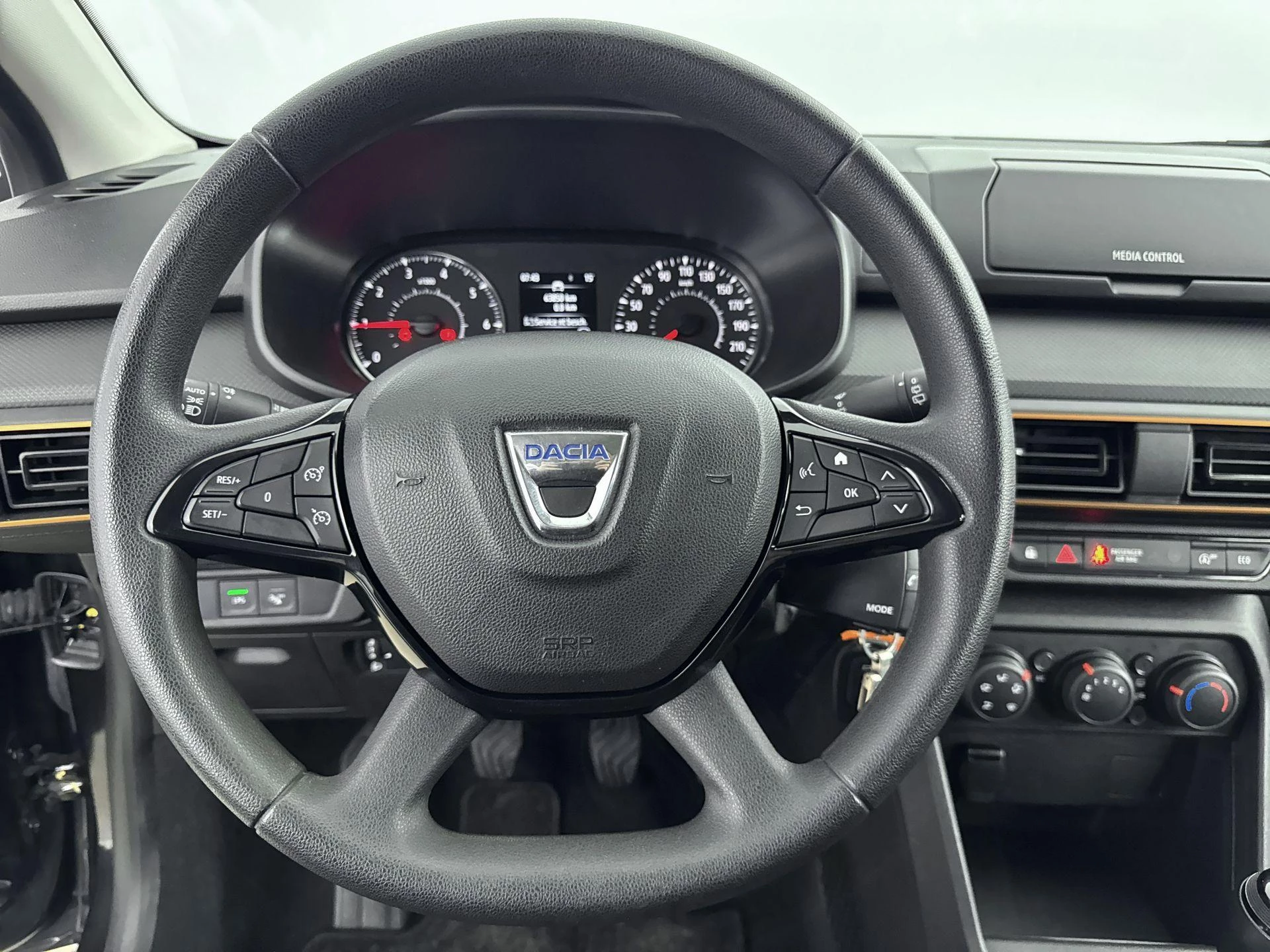 Dacia-Sandero-image-12