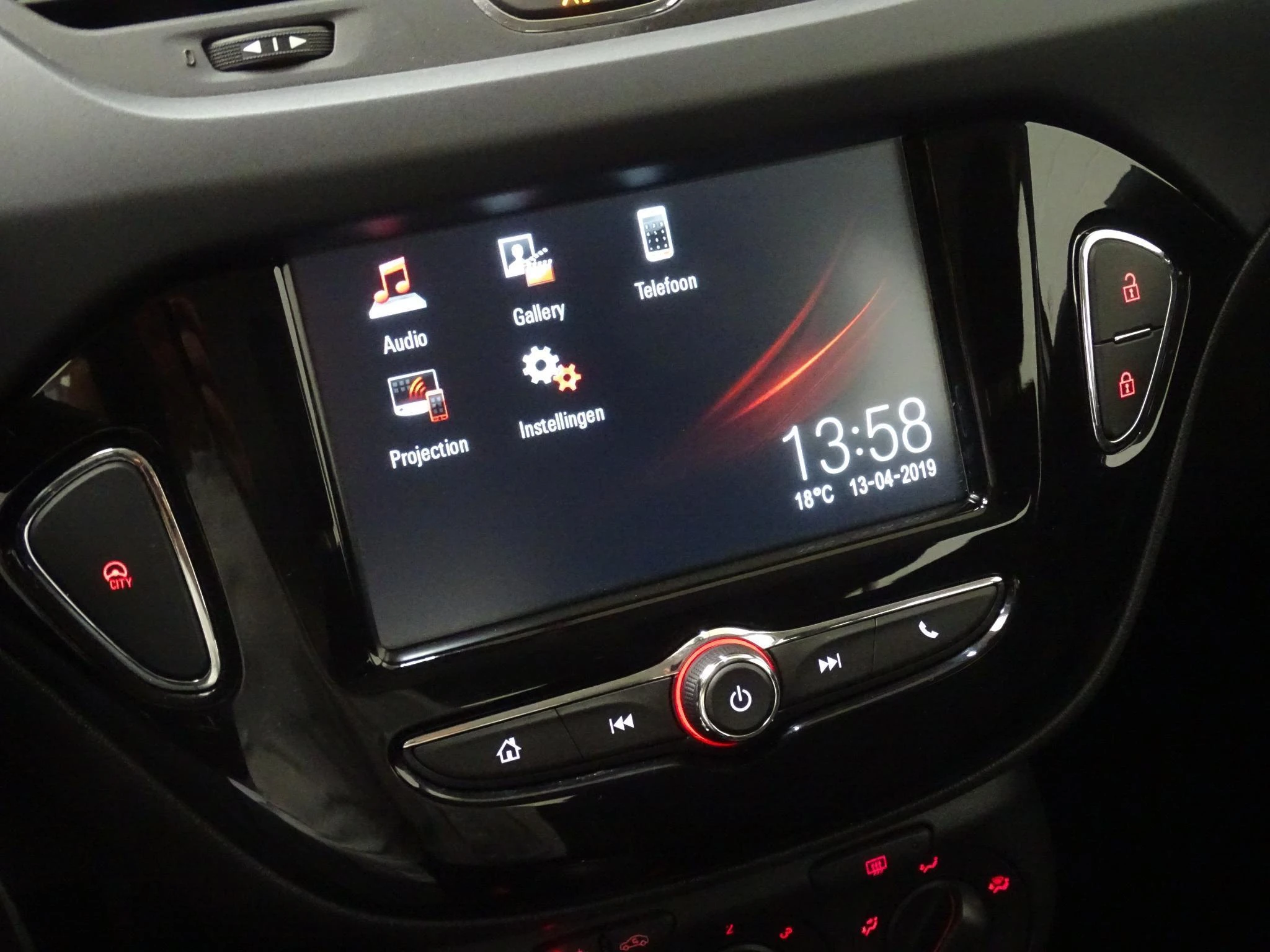 Opel-Corsa-image-9