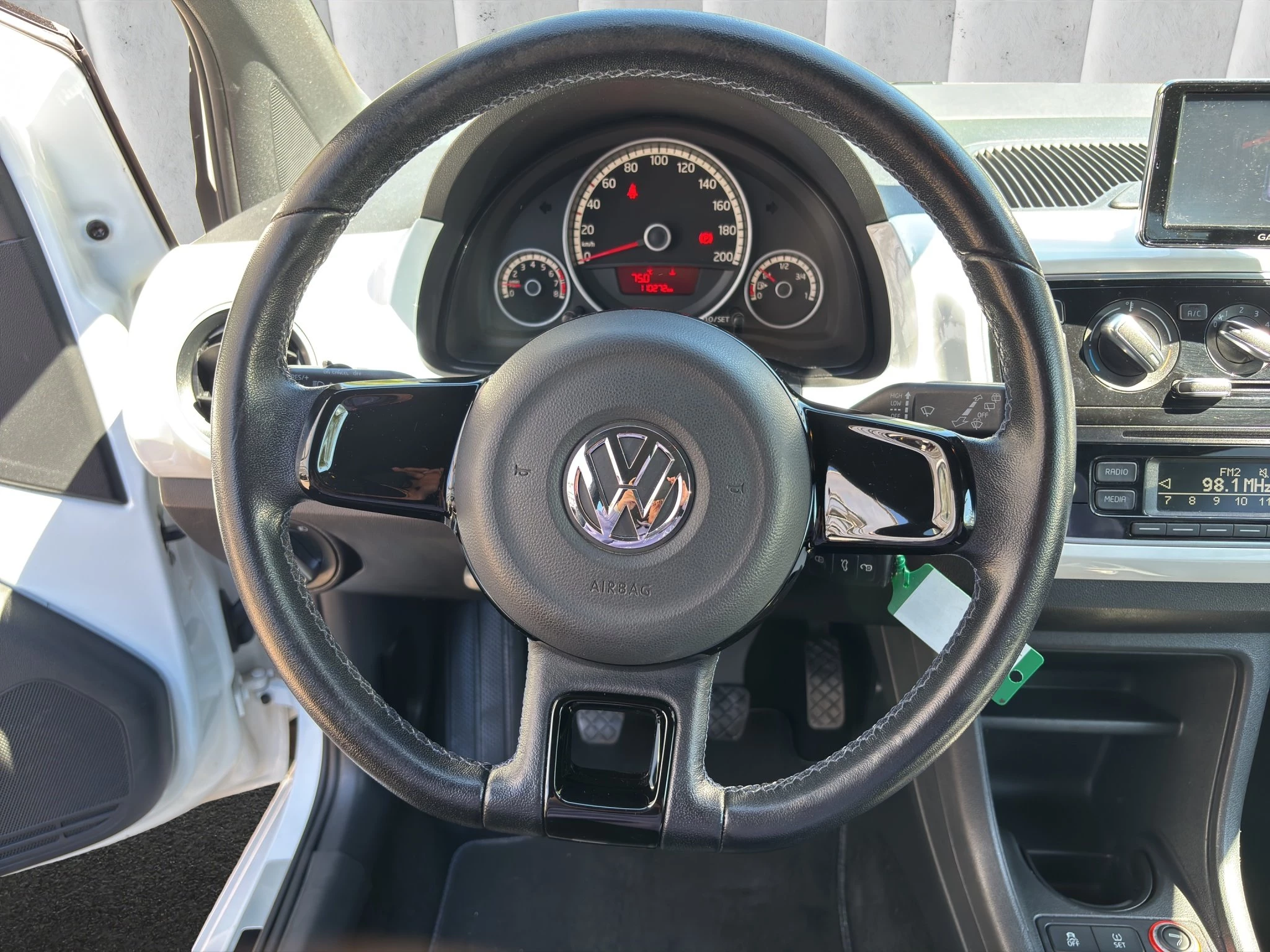 Volkswagen up! 1.0 club up!