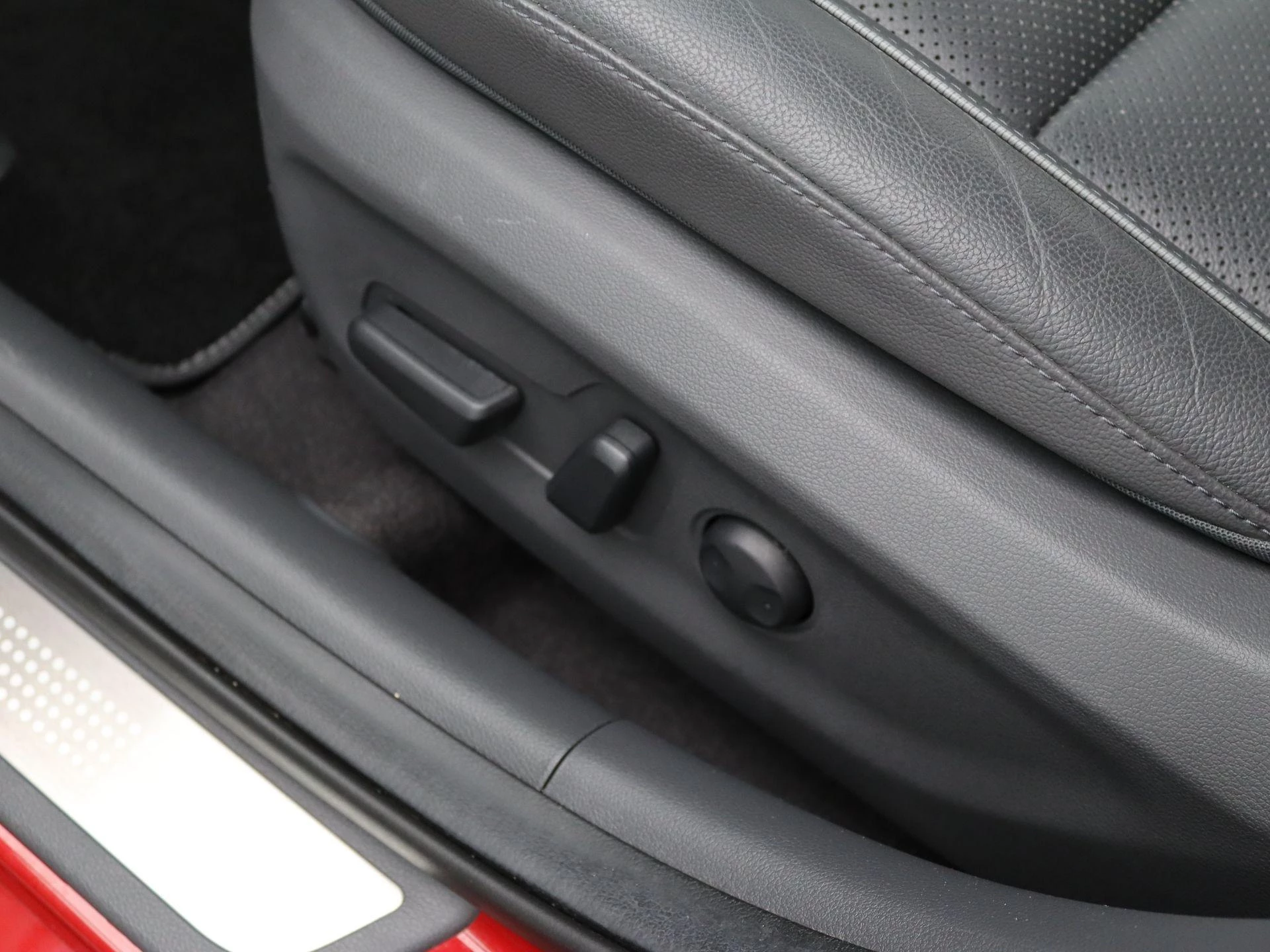 Hyundai-IONIQ-image-30