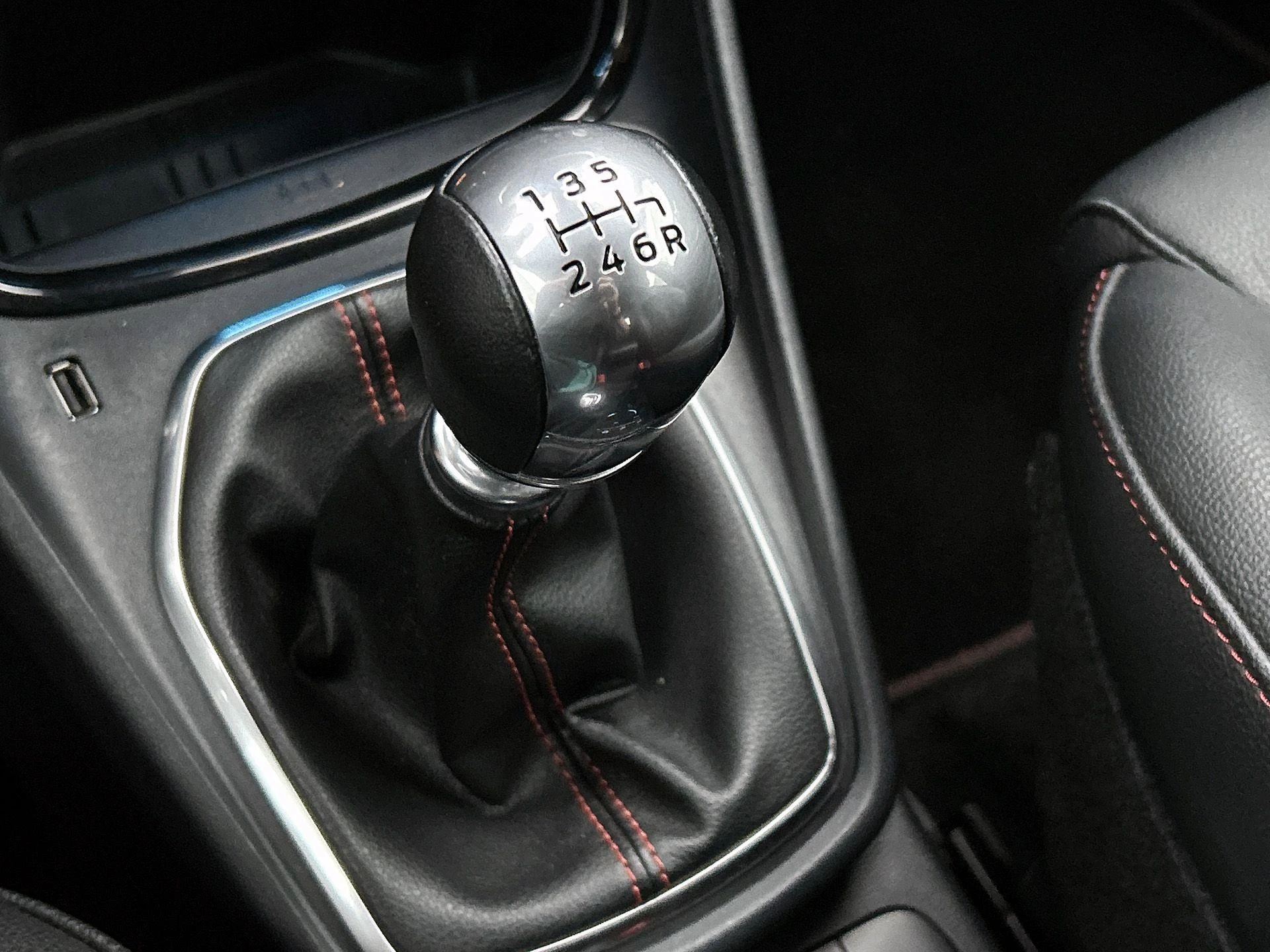 Ford-Puma-image-37